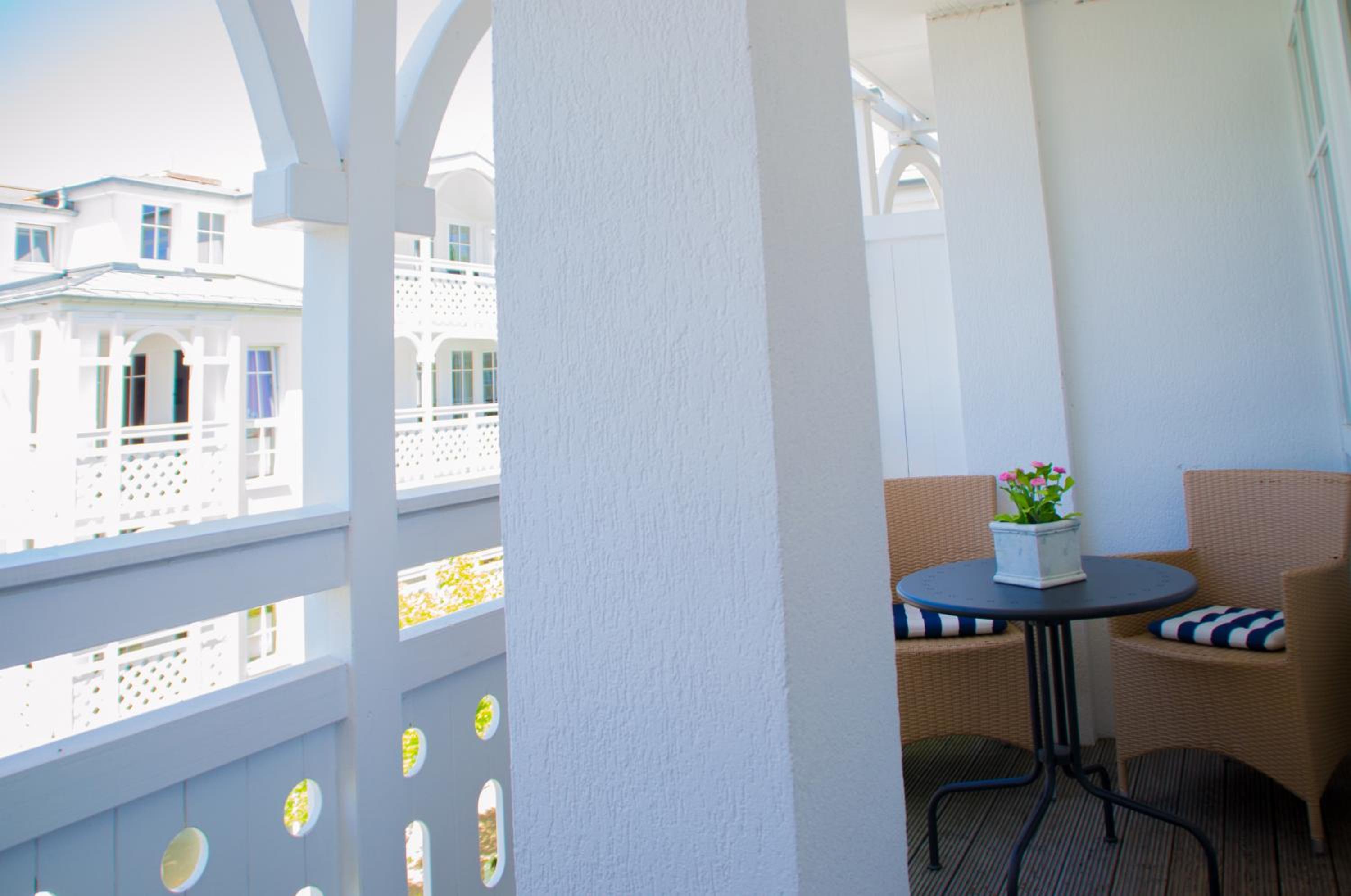 Ferienwohnung mit Balkon und Seeblick