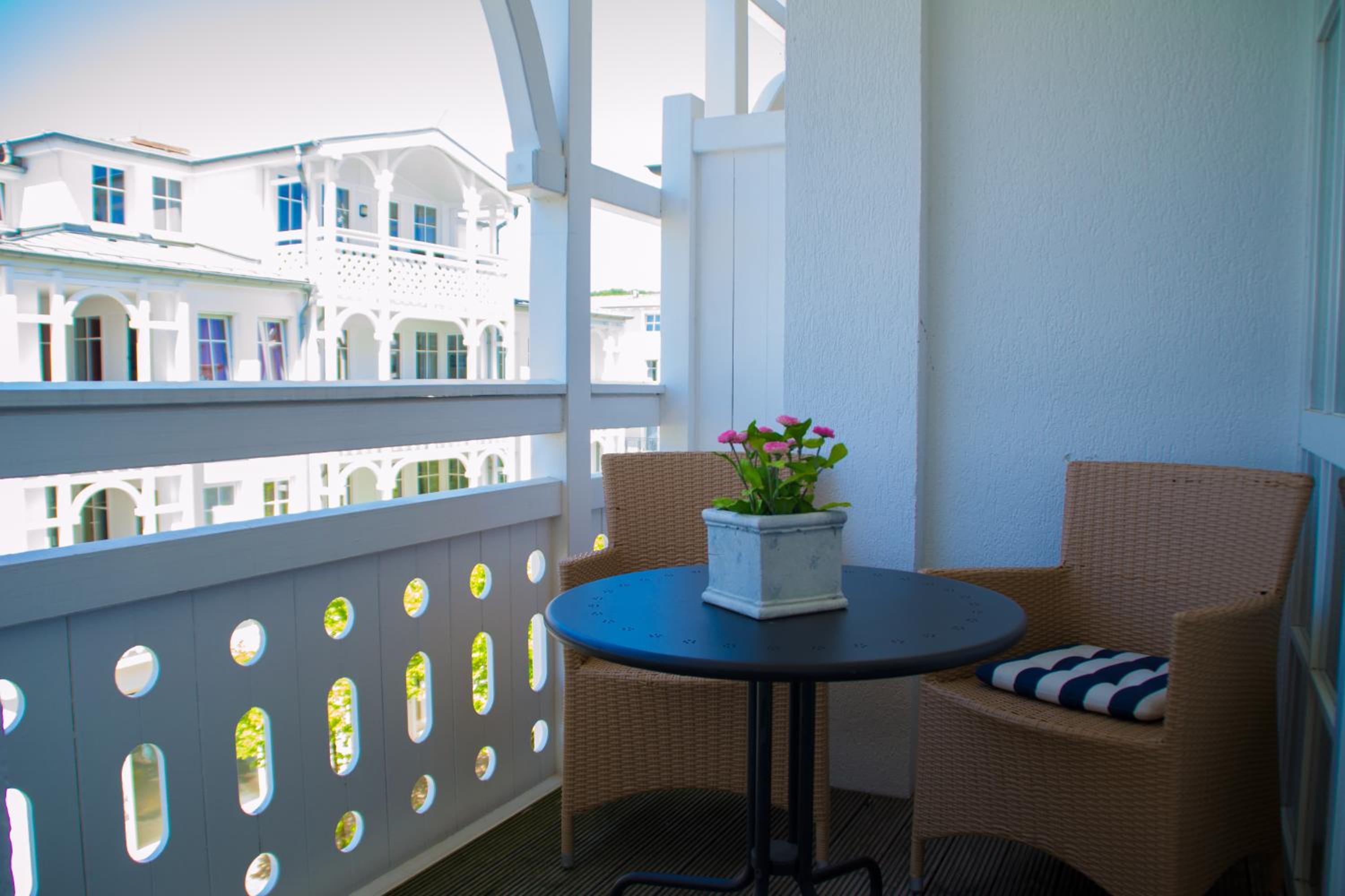 Ferienwohnung mit Balkon und Seeblick