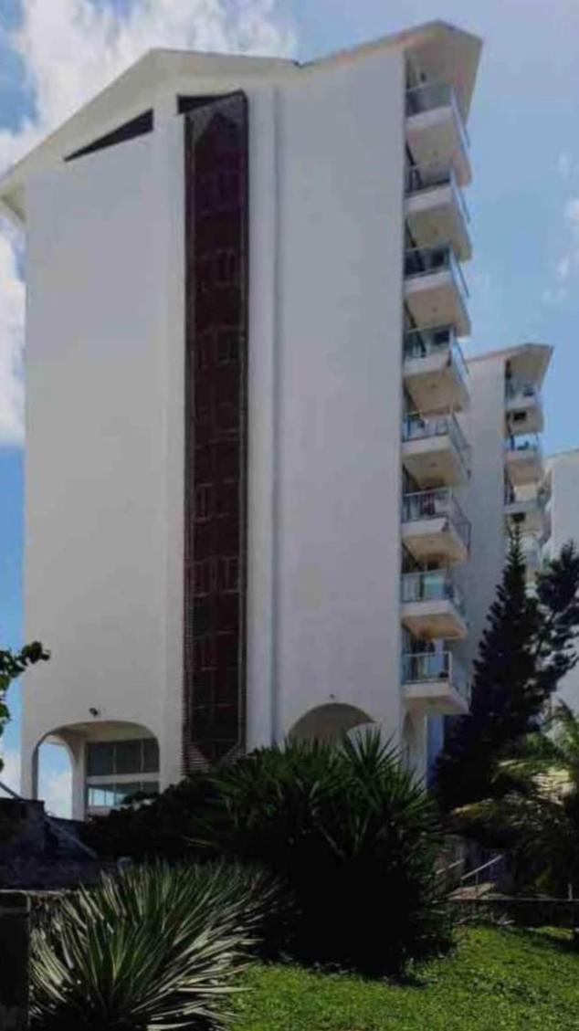 Studio oceanfront prime location