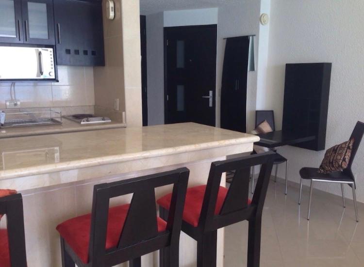 Studio oceanfront prime location