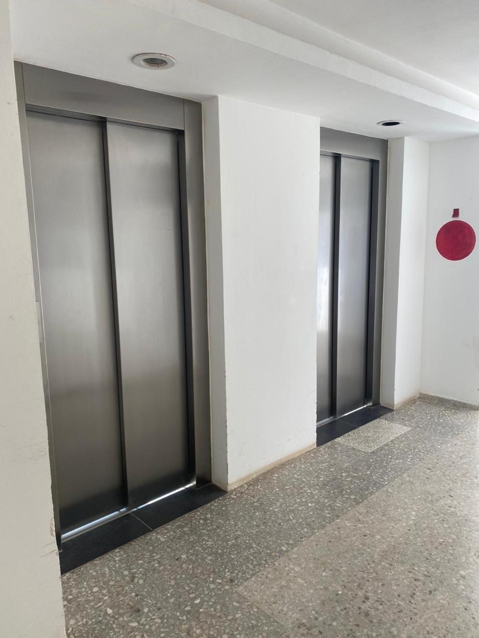 Studio oceanfront prime location