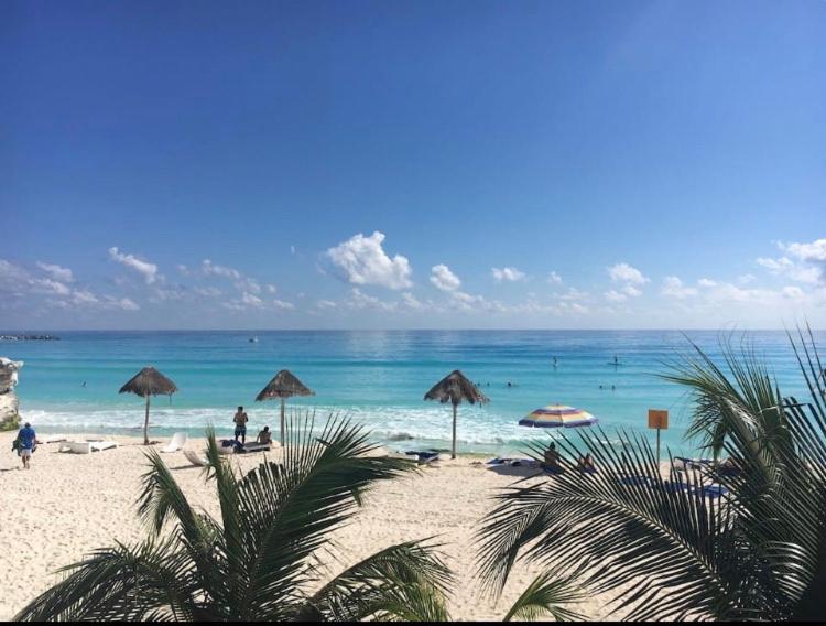 Studio oceanfront prime location