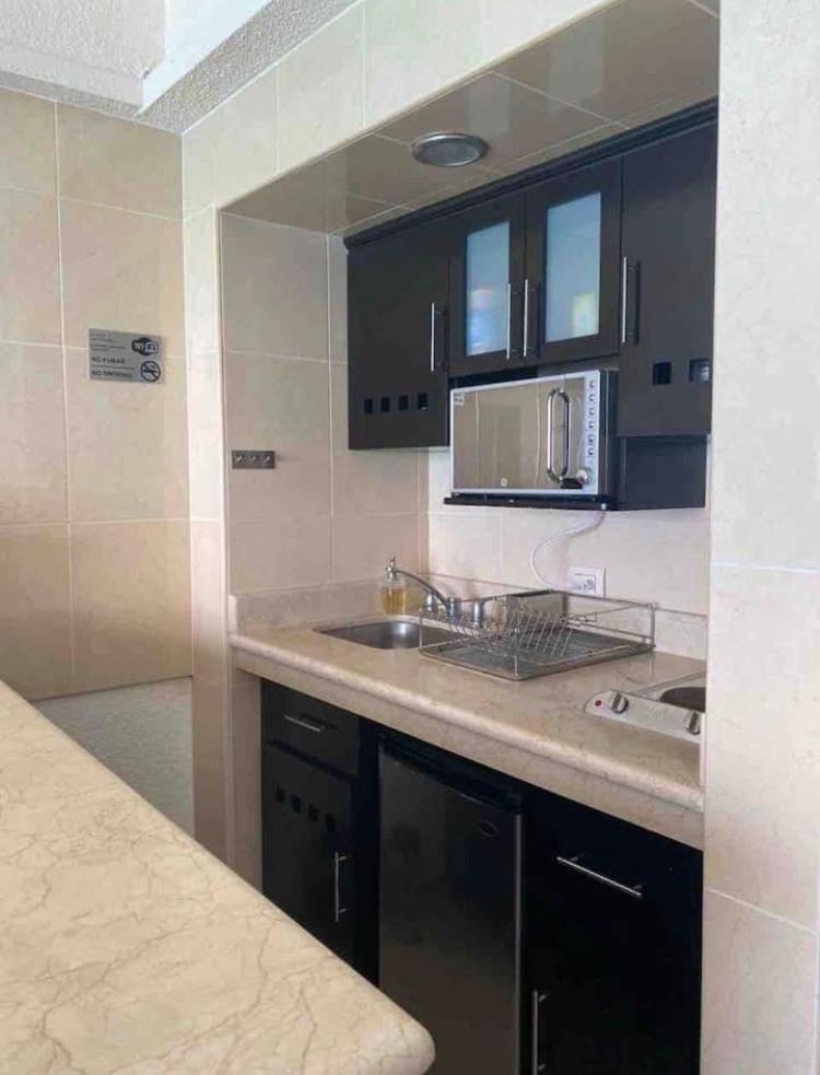 Studio oceanfront prime location