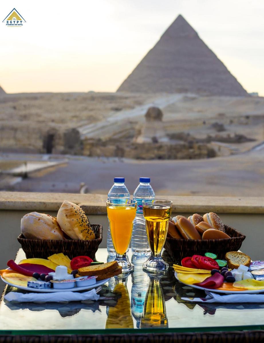 Egypt pyramids inn