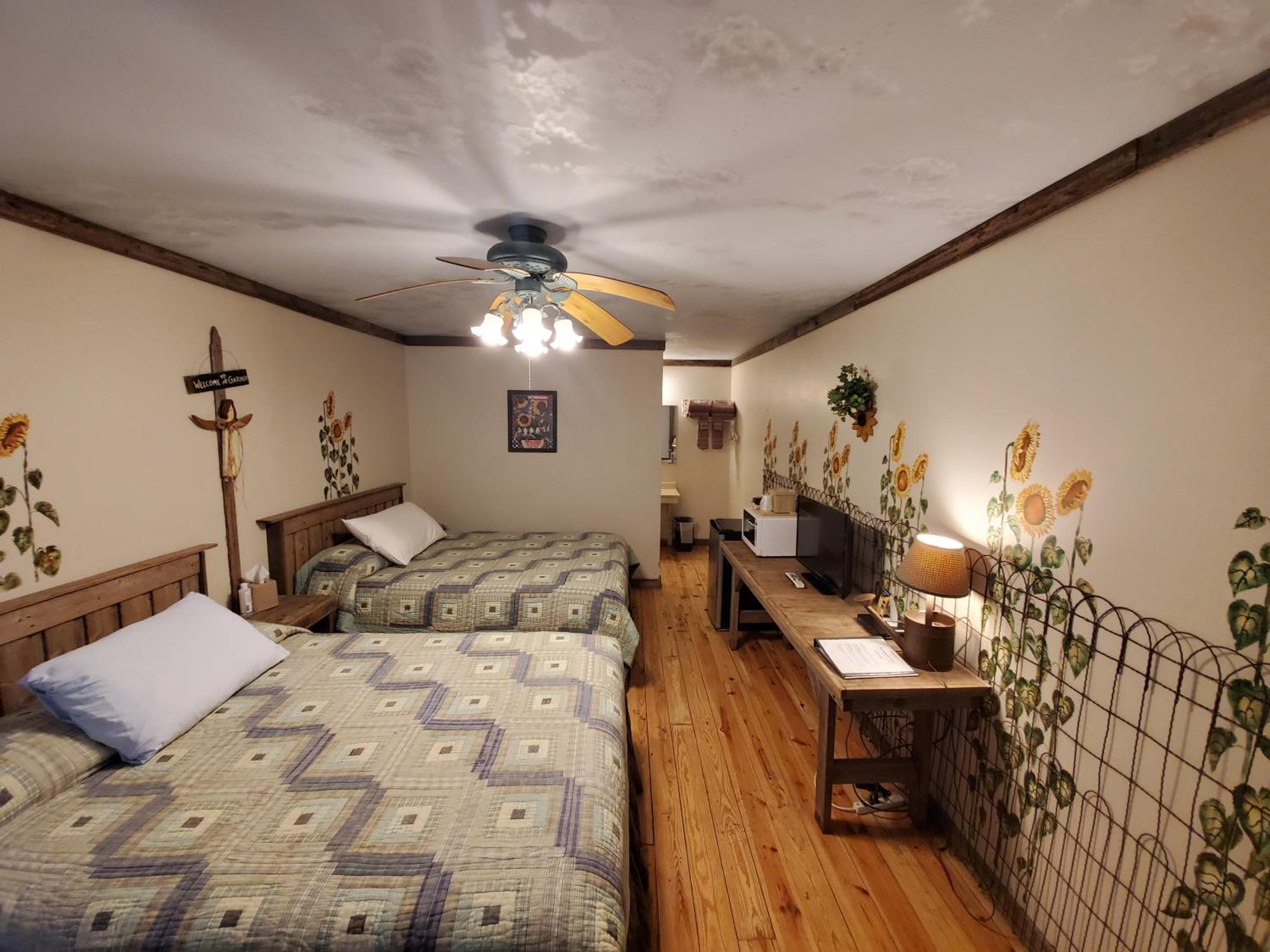 Jamesport Inn