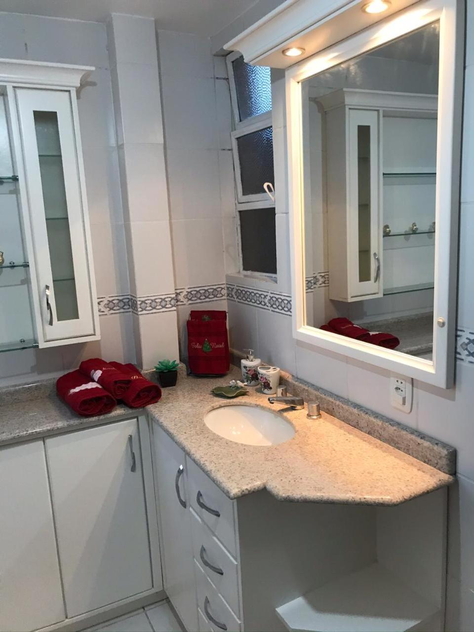 Apartamento na rua coberta Gramado