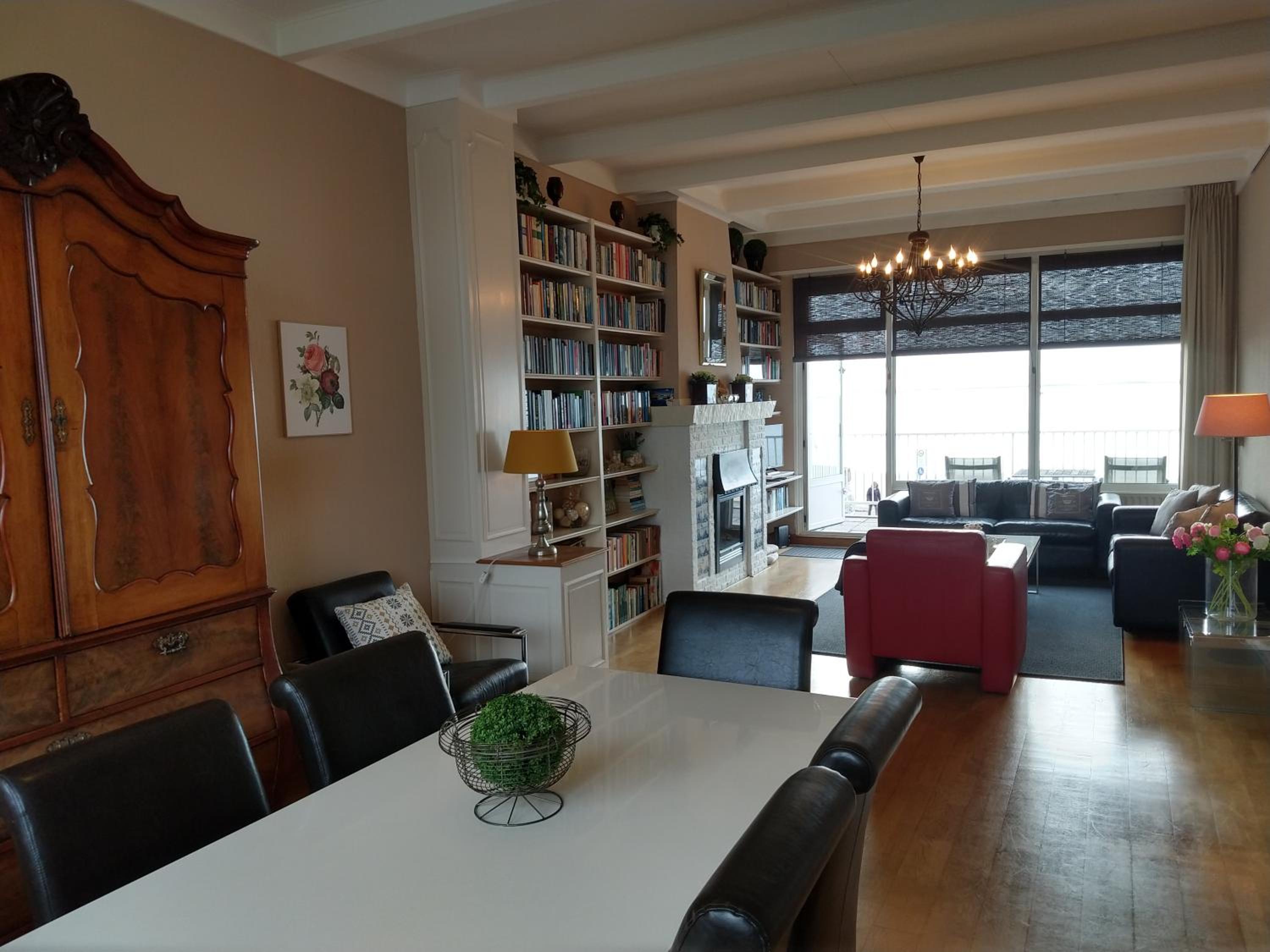 APARTMENT BY THE SEA Bed by the Sea view 3