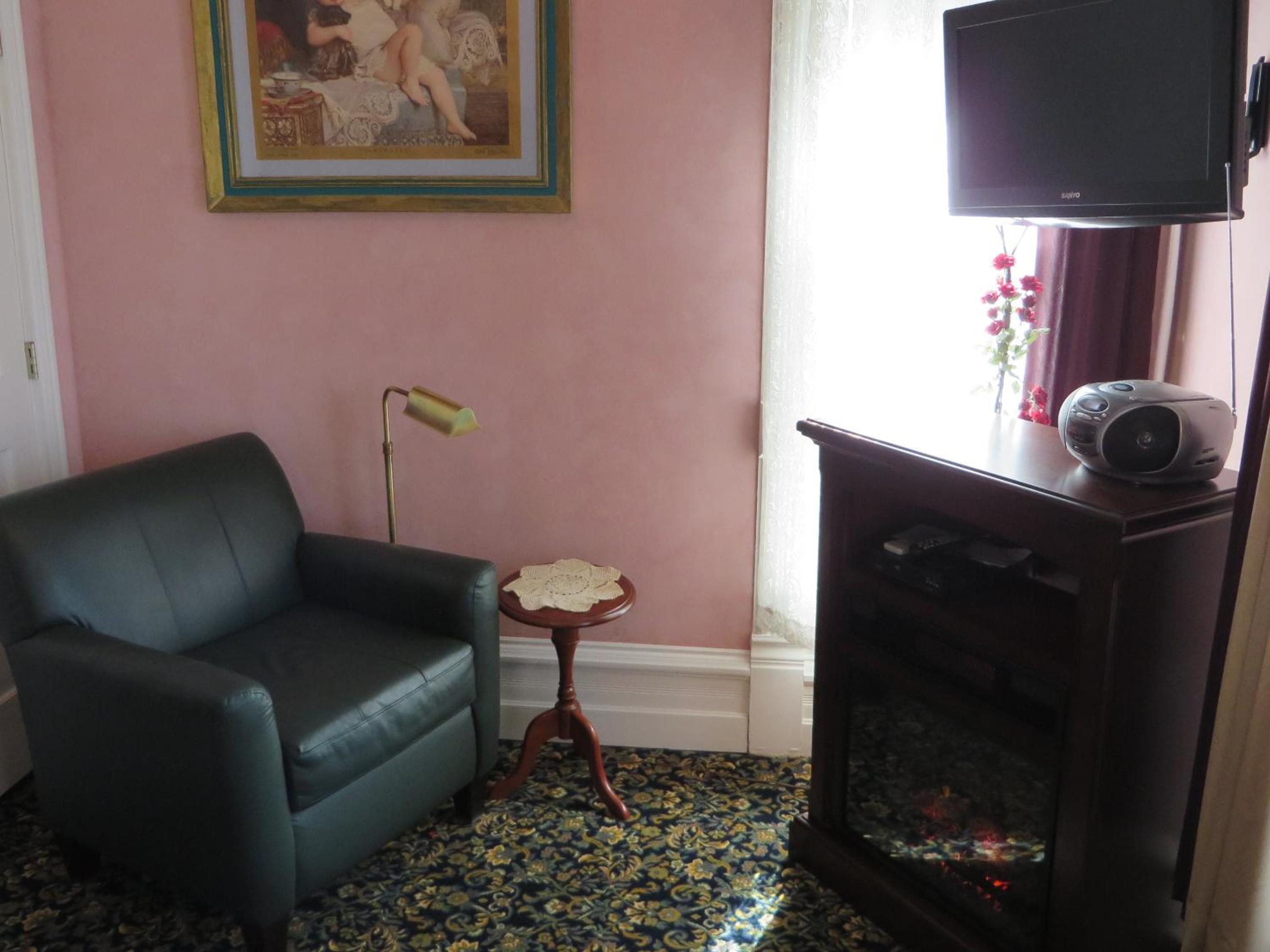 Photo 18