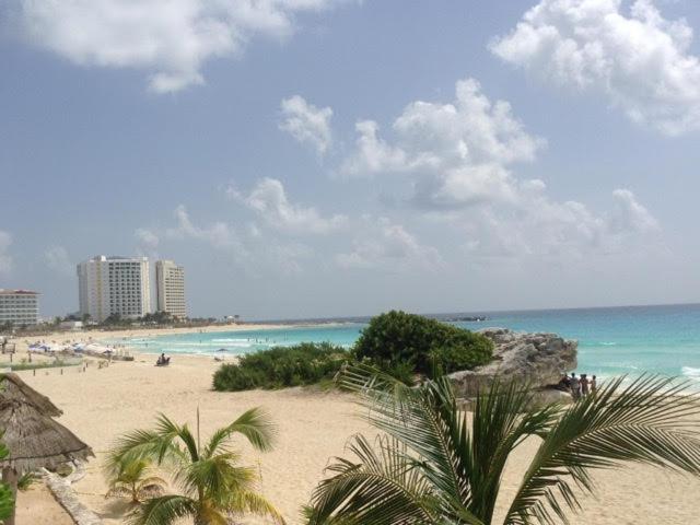 Studio oceanfront prime location