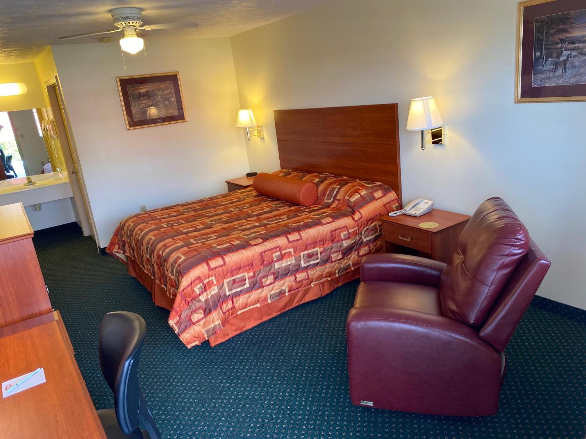 Country Hearth Inn-Union City