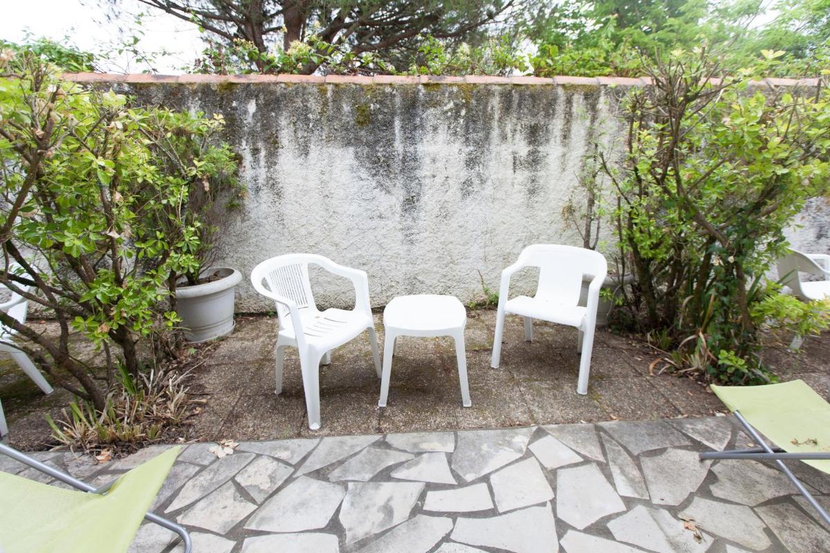 outdoor BBQ area