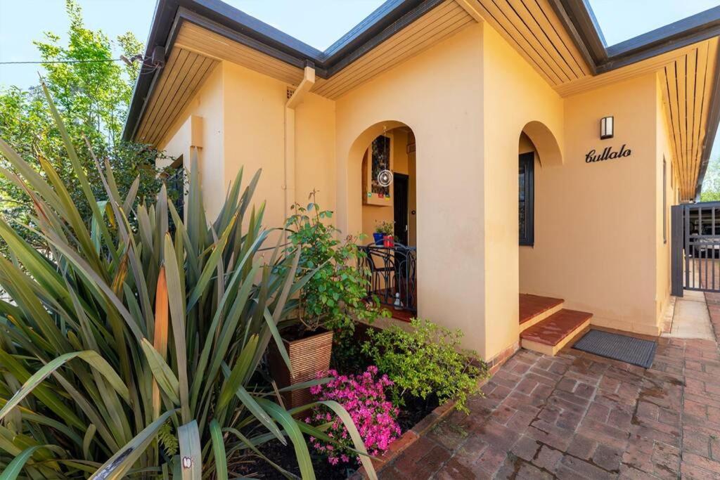 Albury Vacations - Cullalo ArtHouse - Property Image 3