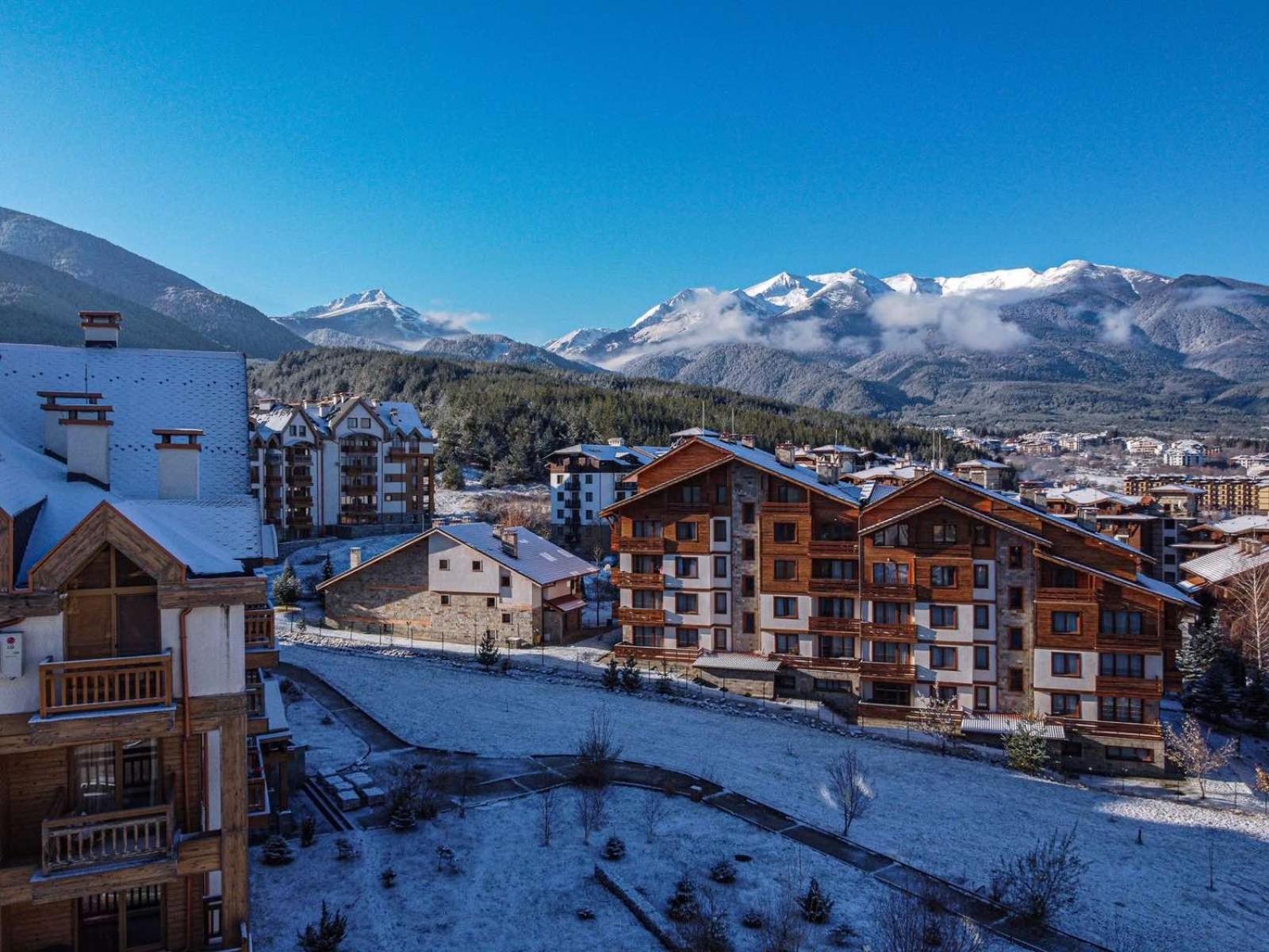 Mirabell Studio Bansko - Amazing view & fireplace view 4
