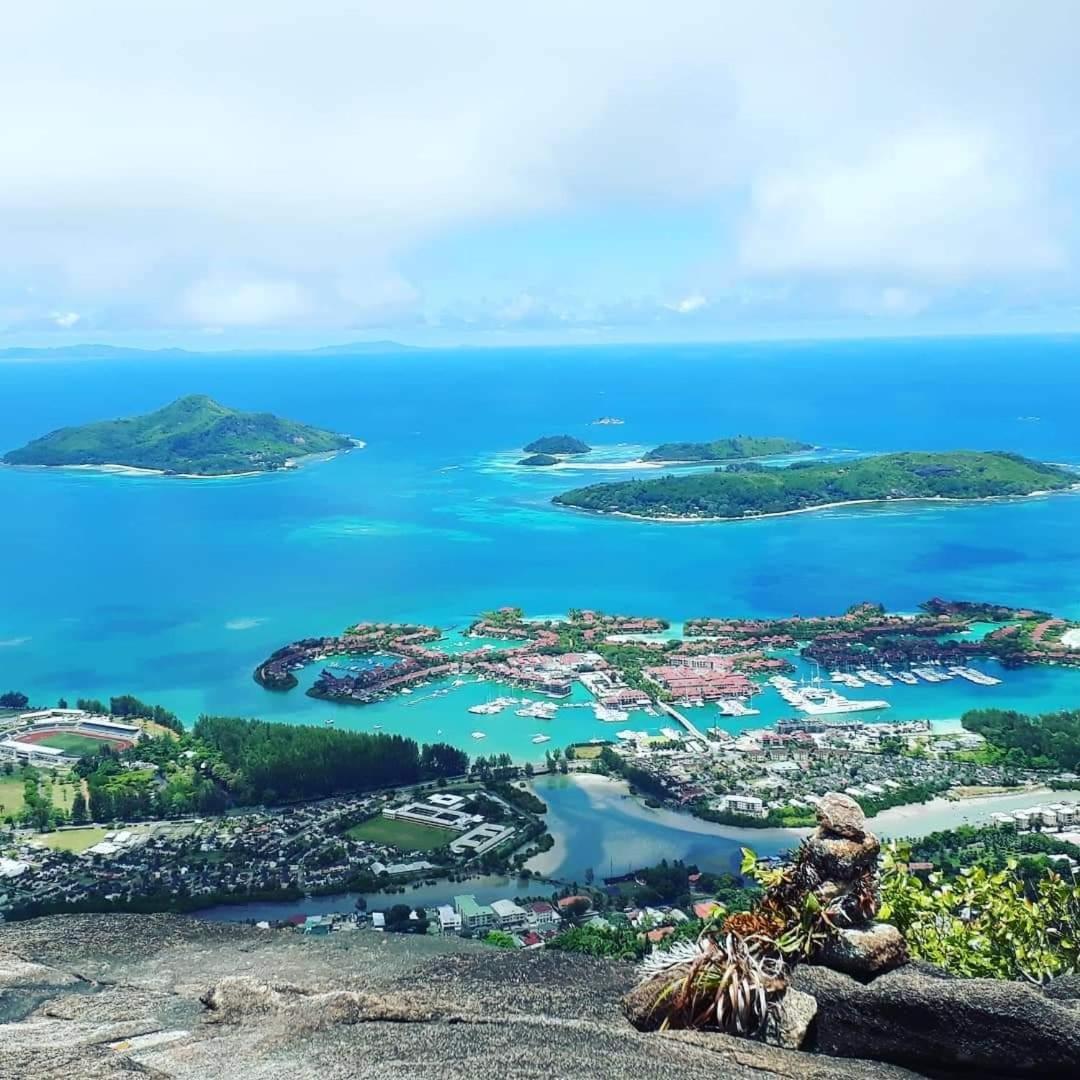 Eden Island luxury apartment sea view