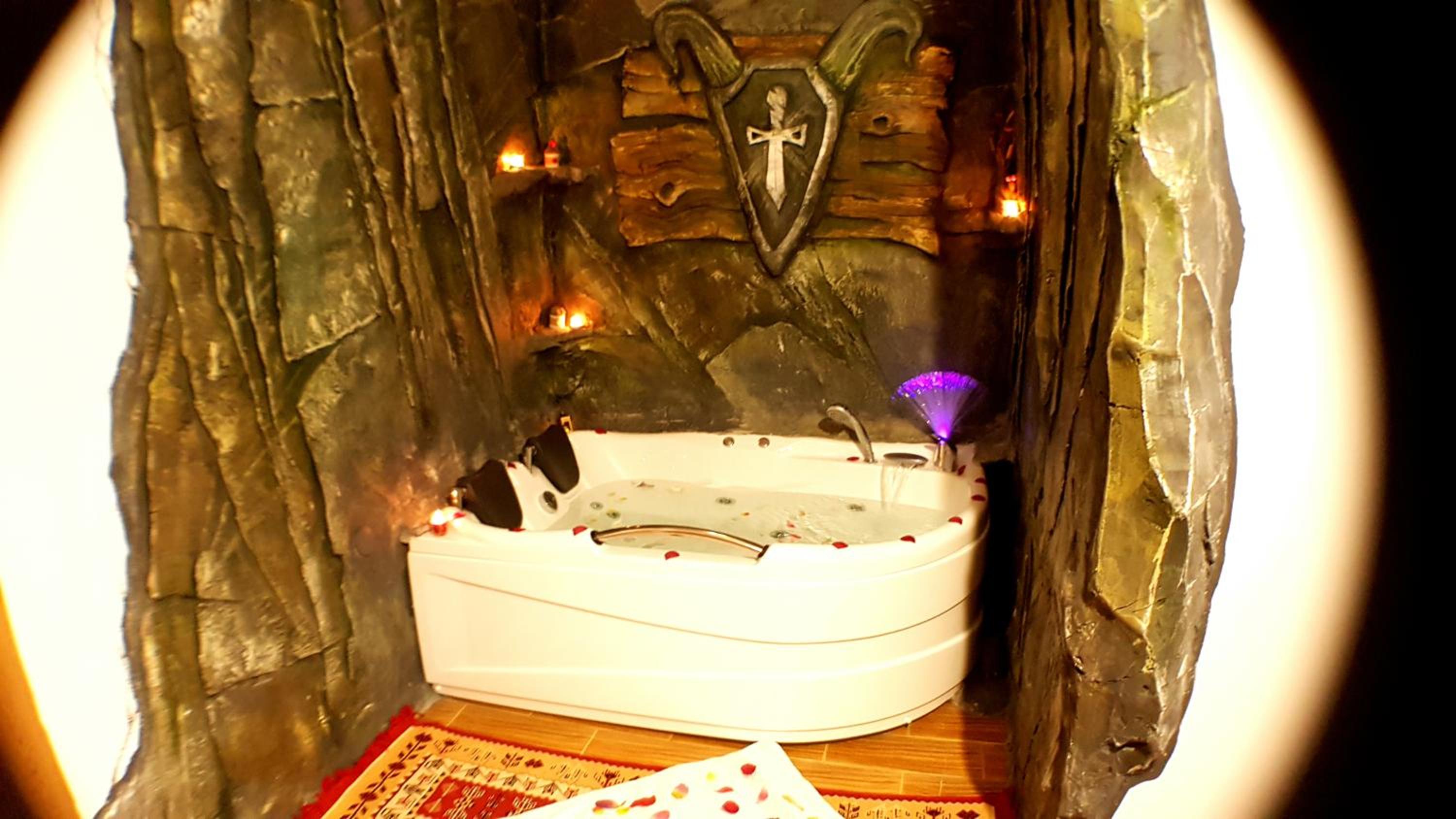 Pensiunea Dracula & Spa view 3
