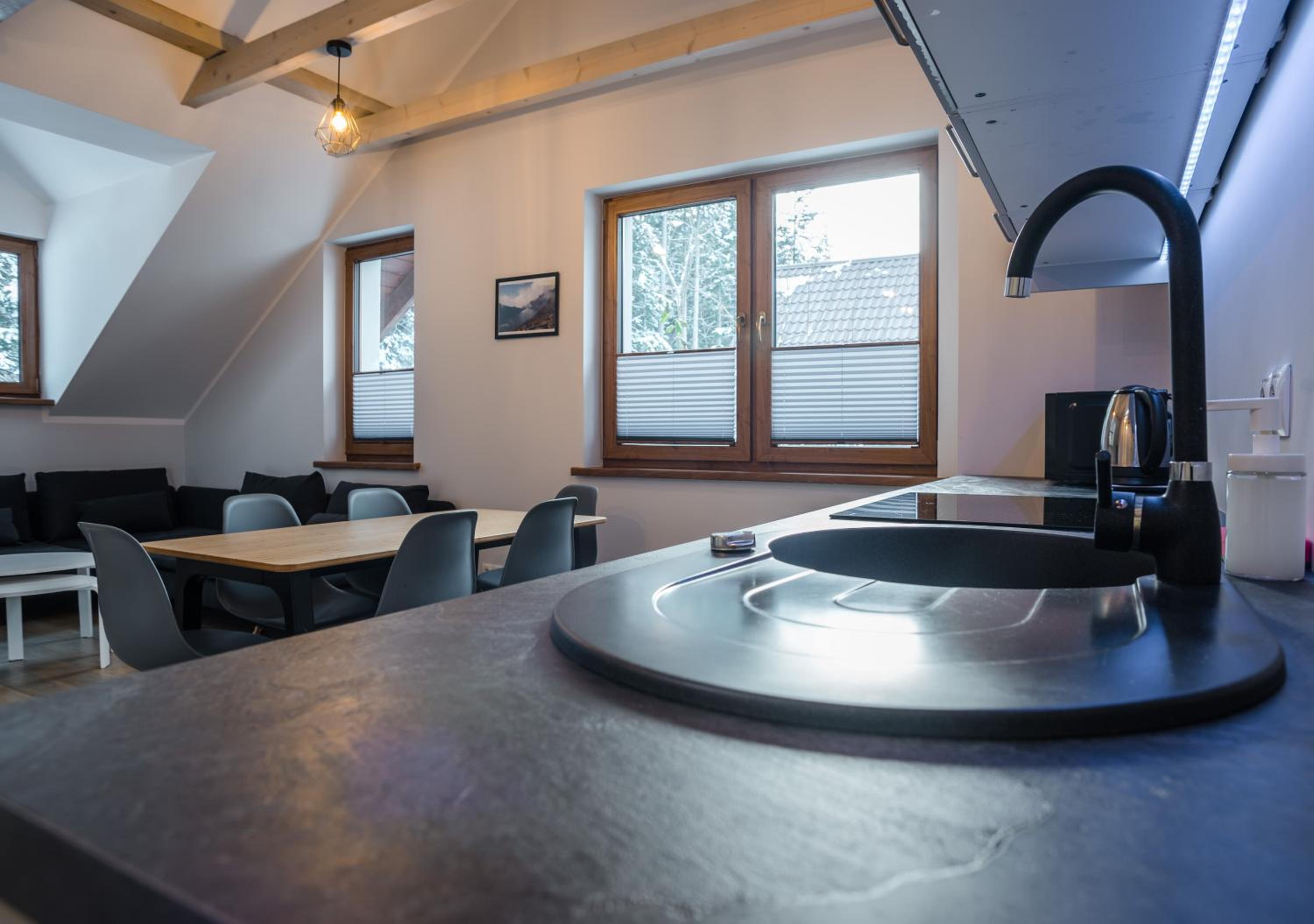 Aston -domek przy lesie, przestronny view 5