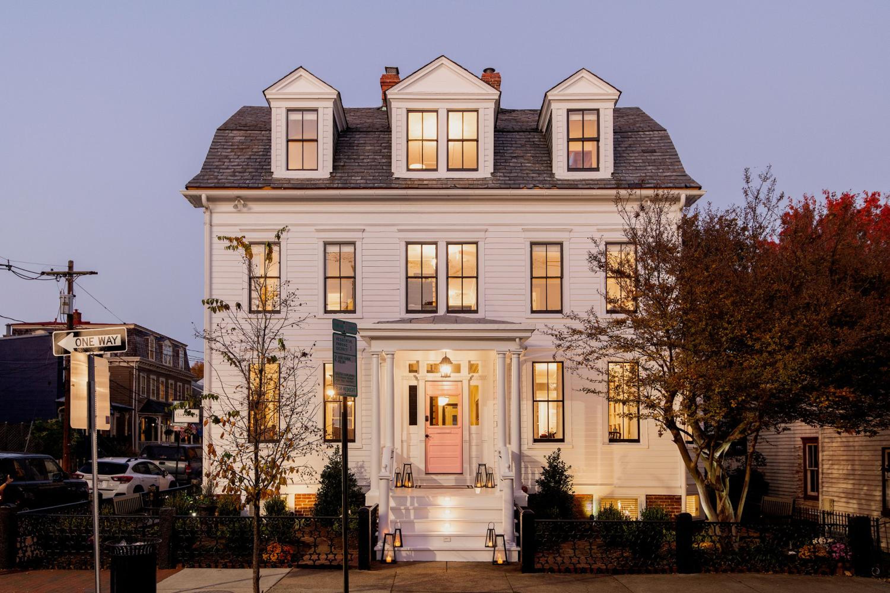 Baltimore Vacations - 134 Prince - Luxury Boutique Hotel - Property Image 1