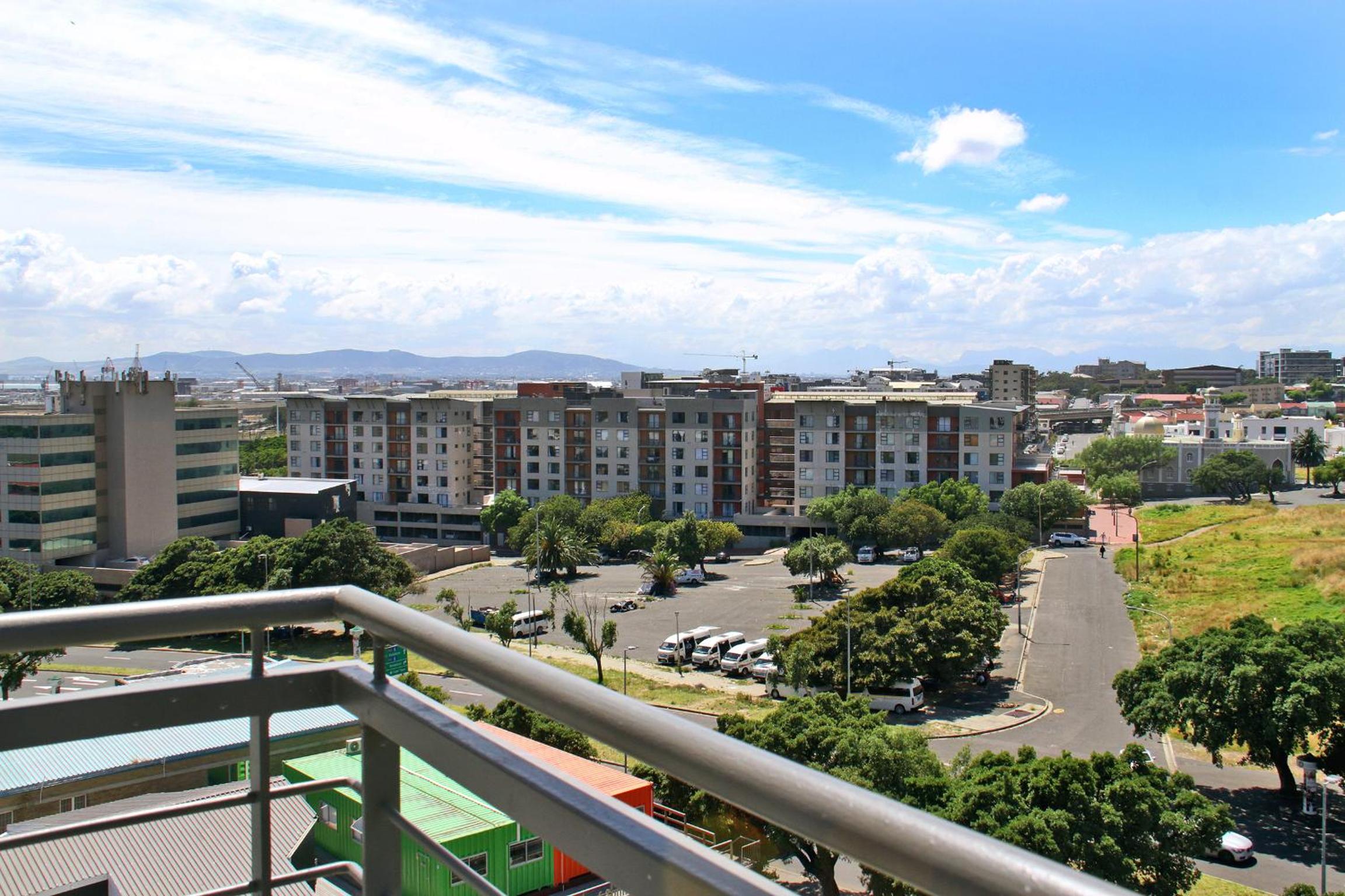 Luxury Family Apartment in Castle Rock with great views of Table Mountain view 5