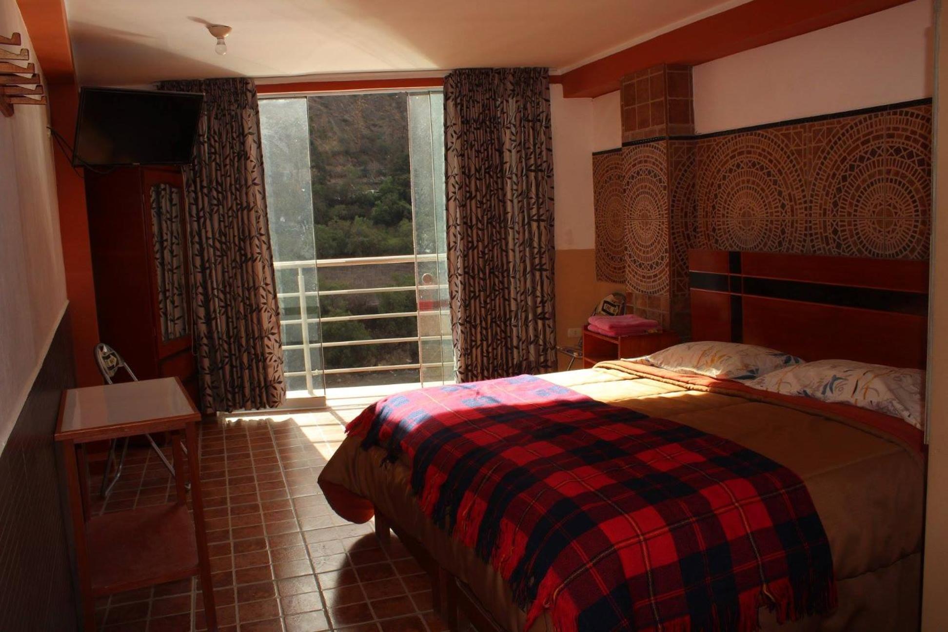 Hotel Manantial