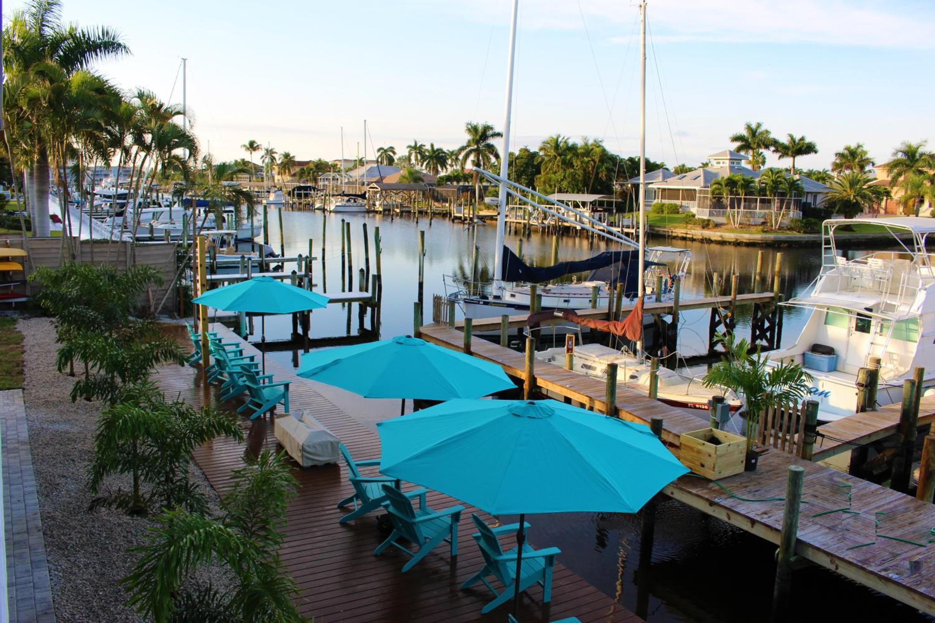 Latitude 26 Waterfront Boutique Resort - Fort Myers Beach