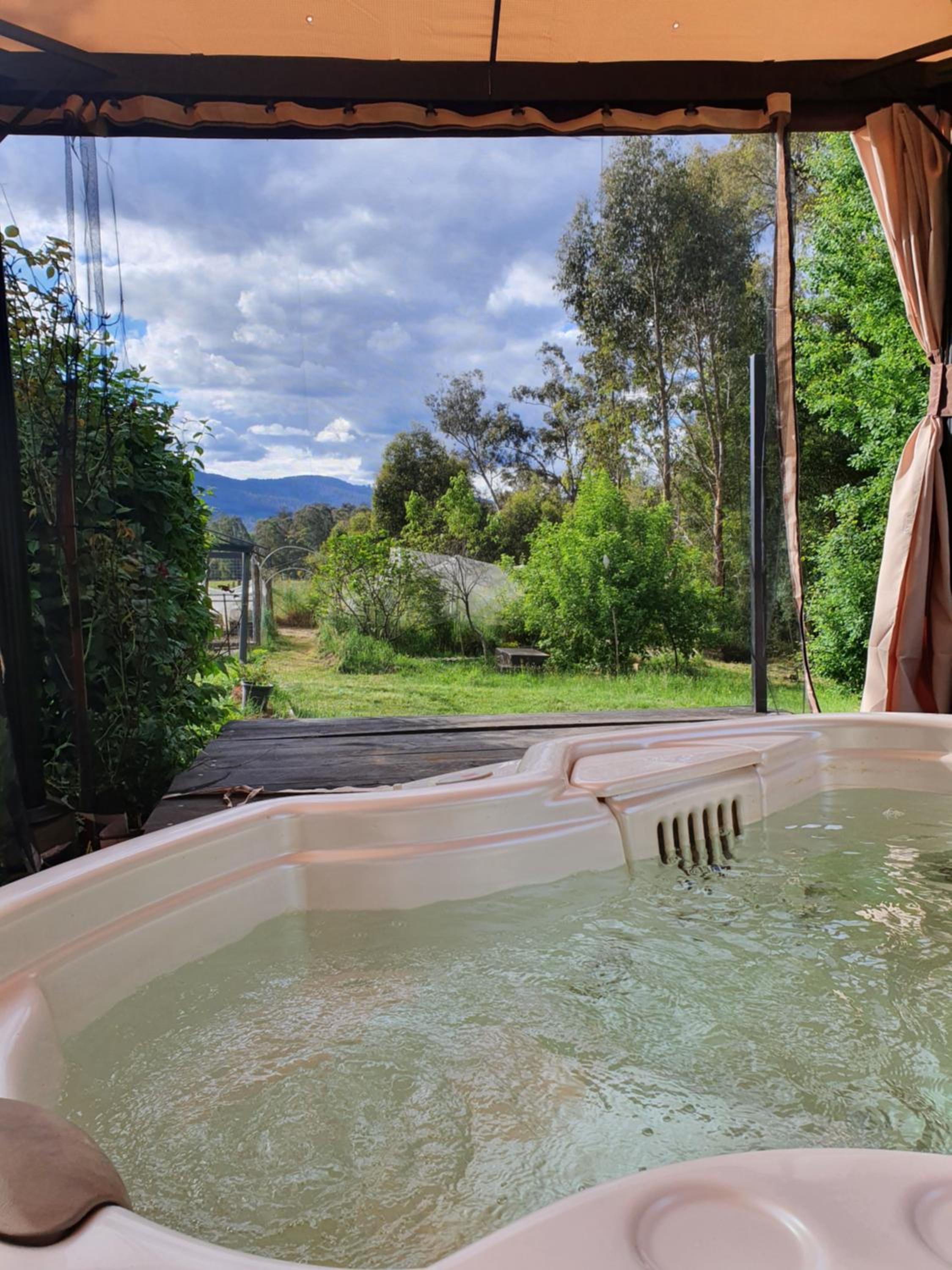 Oaktree Guest House