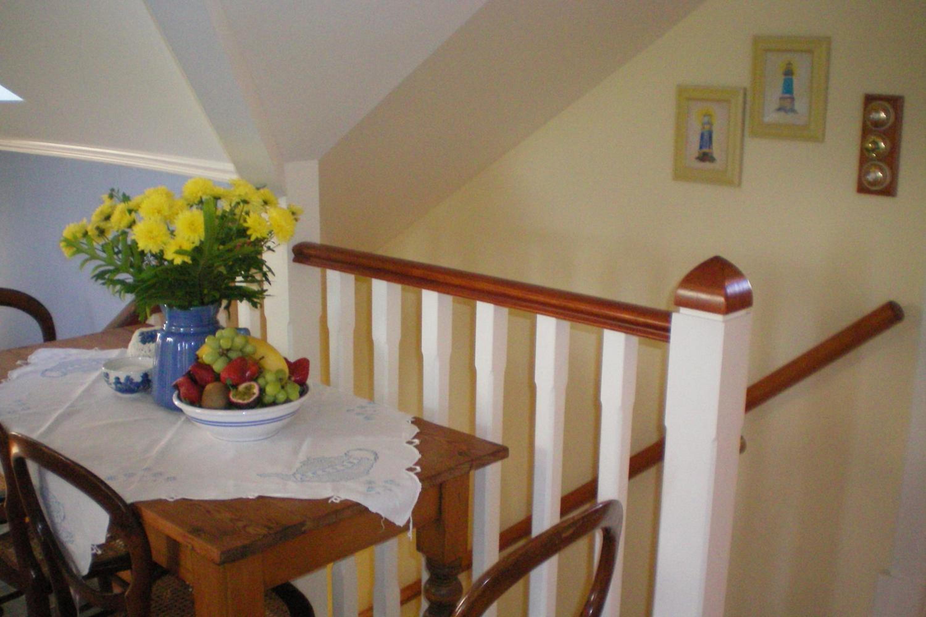 Water Bay Villa Bed & Breakfast