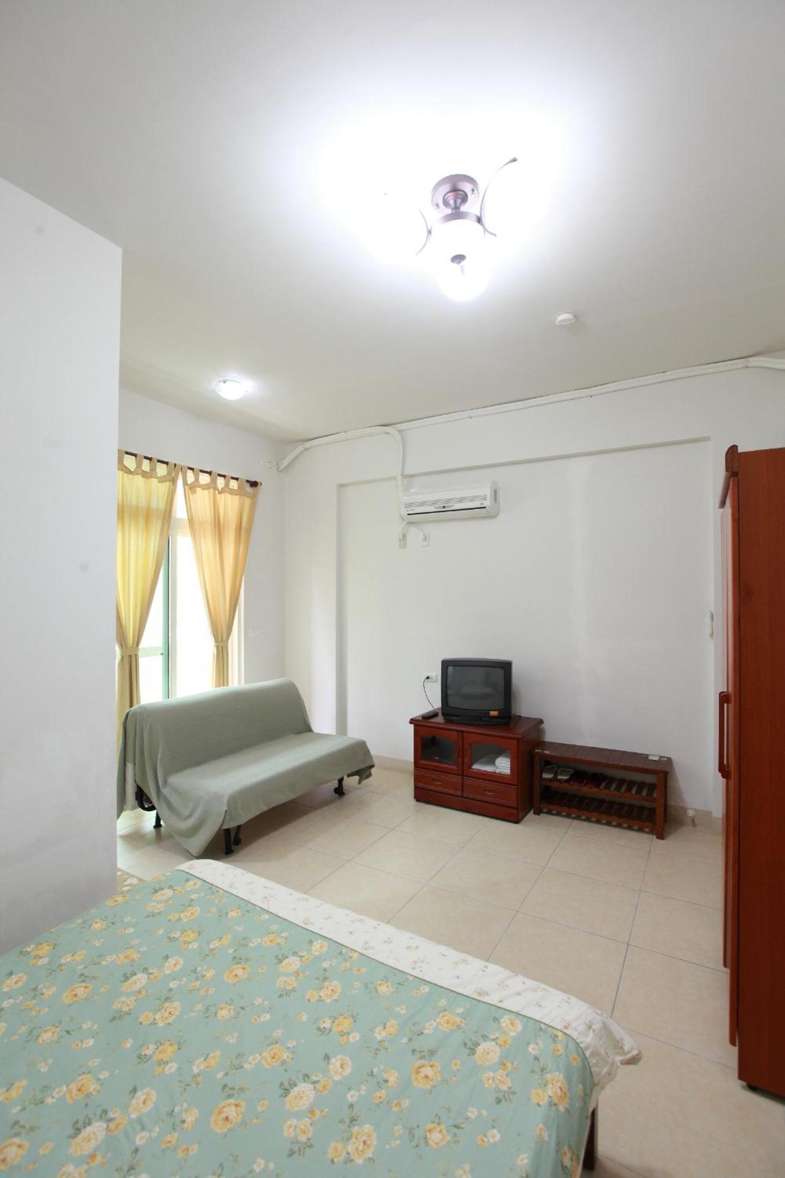 Travelers Fu-Home