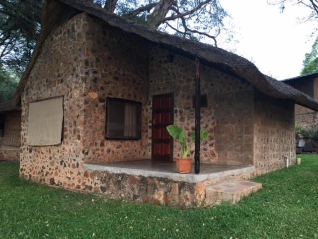 Sundowner Lodge view 3