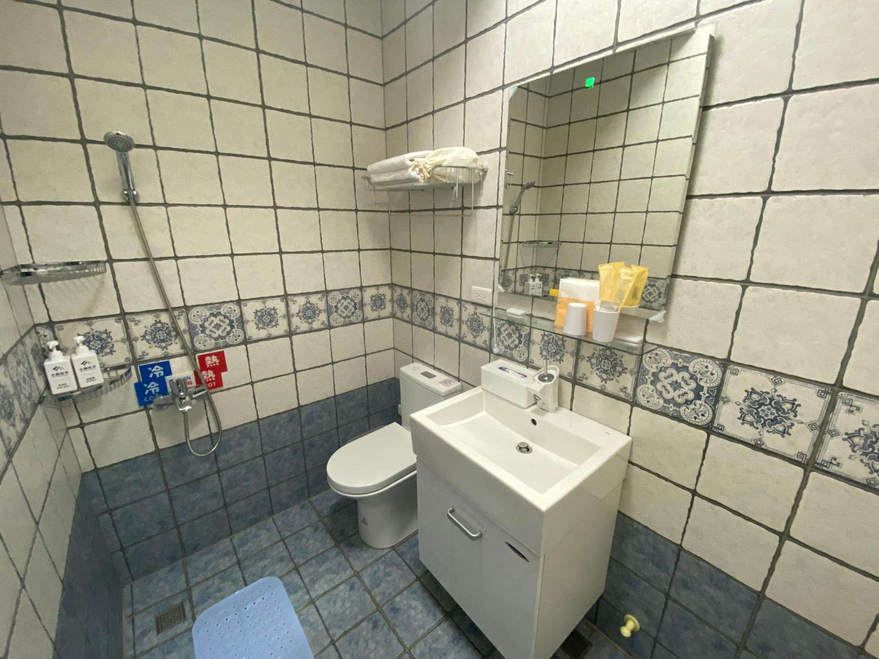 Photo 36