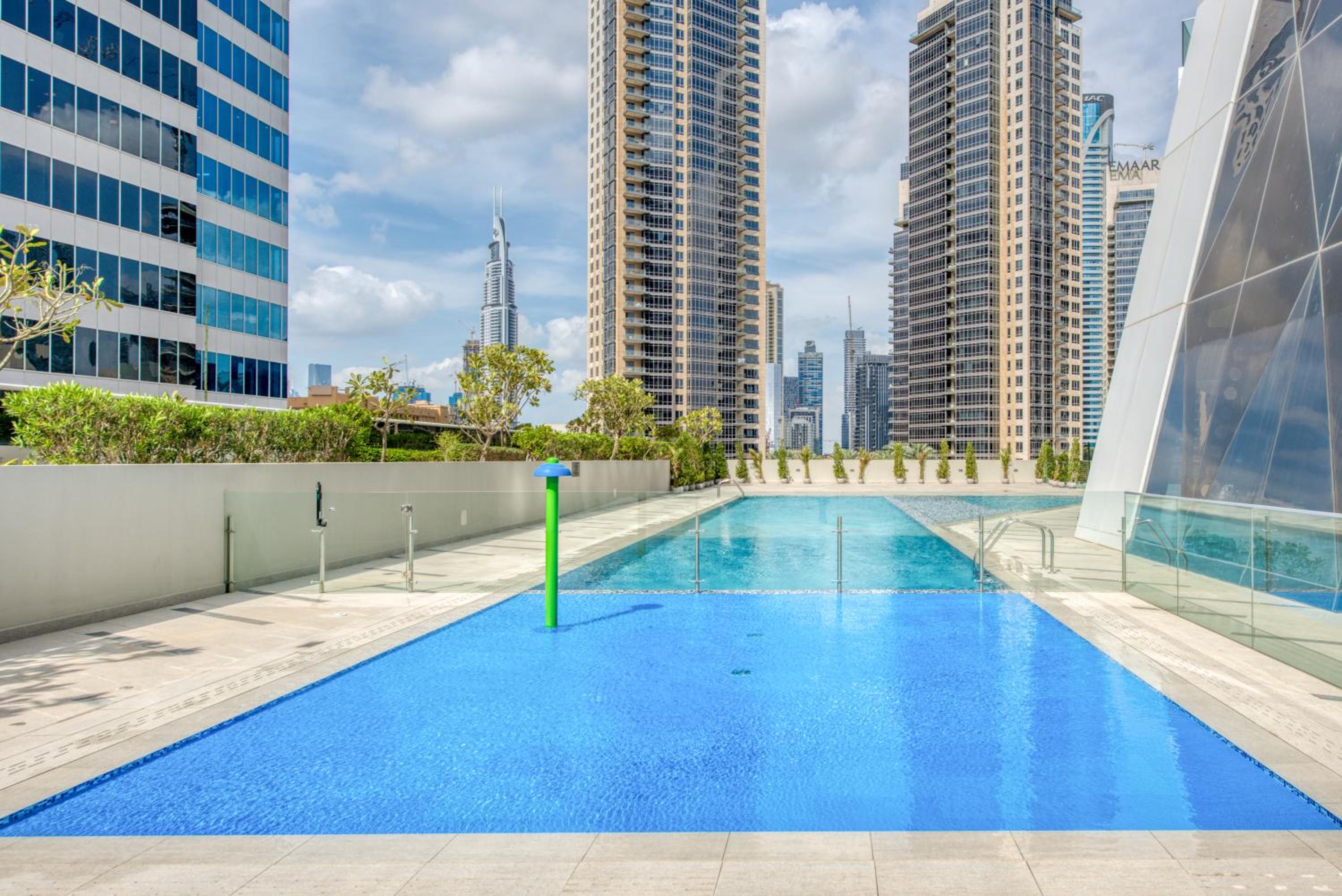 Maison Privee - Luxury, Spacious, Modern Near Burj Khalifa and Dubai Canal