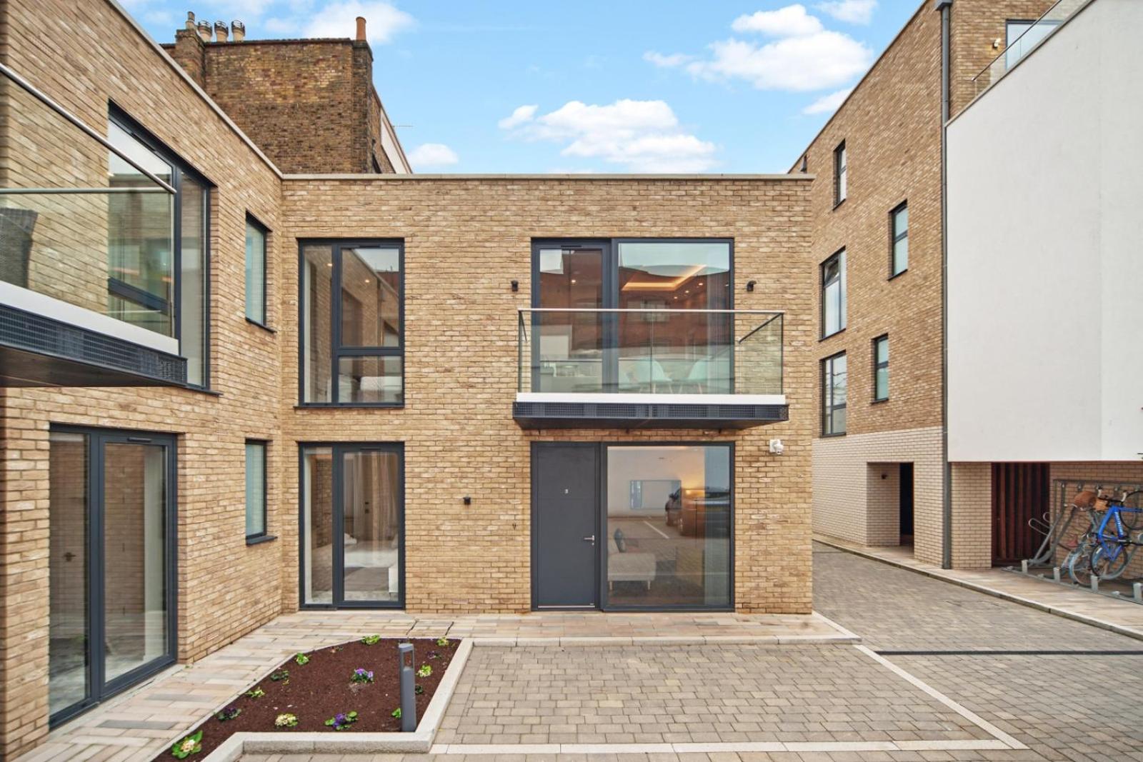 Lux Apartments in Fulham