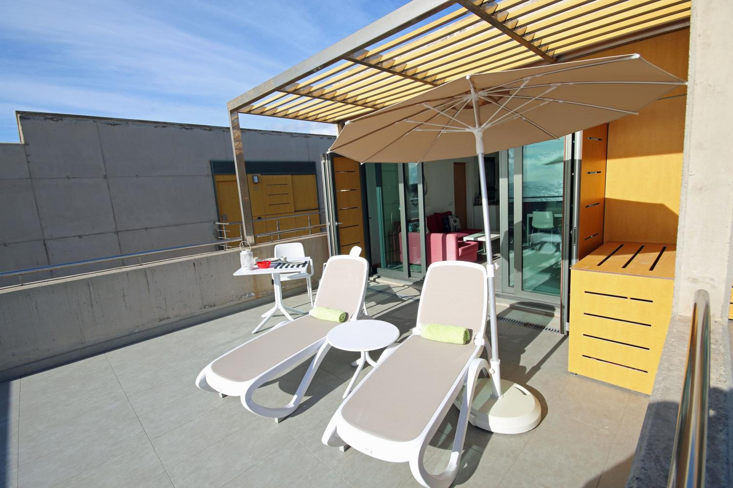 LOS BALOS 29 by RENTMEDANO top level, spectacular ocean views, parking, wifi photo 3