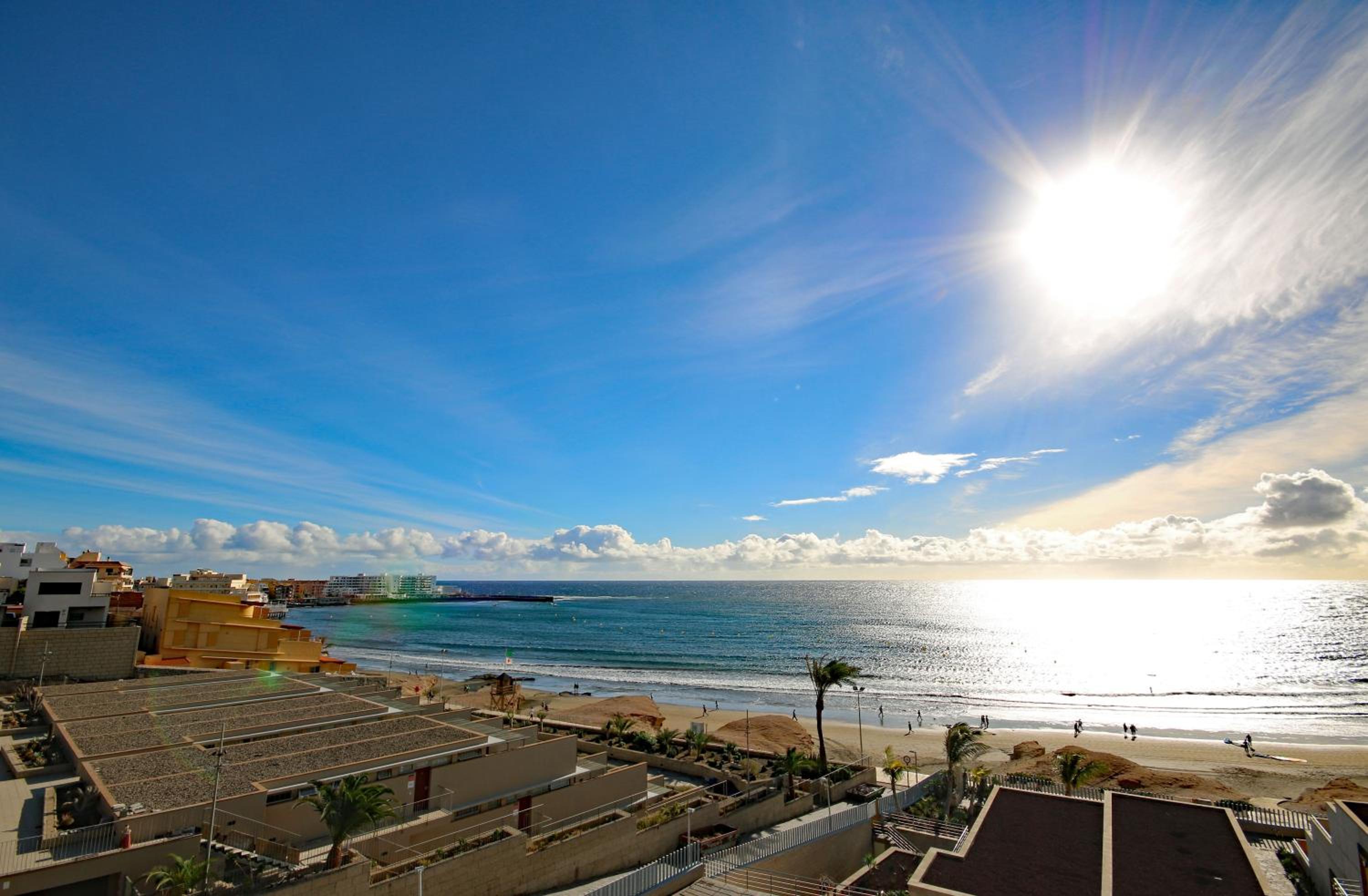 LOS BALOS 29 by RENTMEDANO top level, spectacular ocean views, parking, wifi photo 5