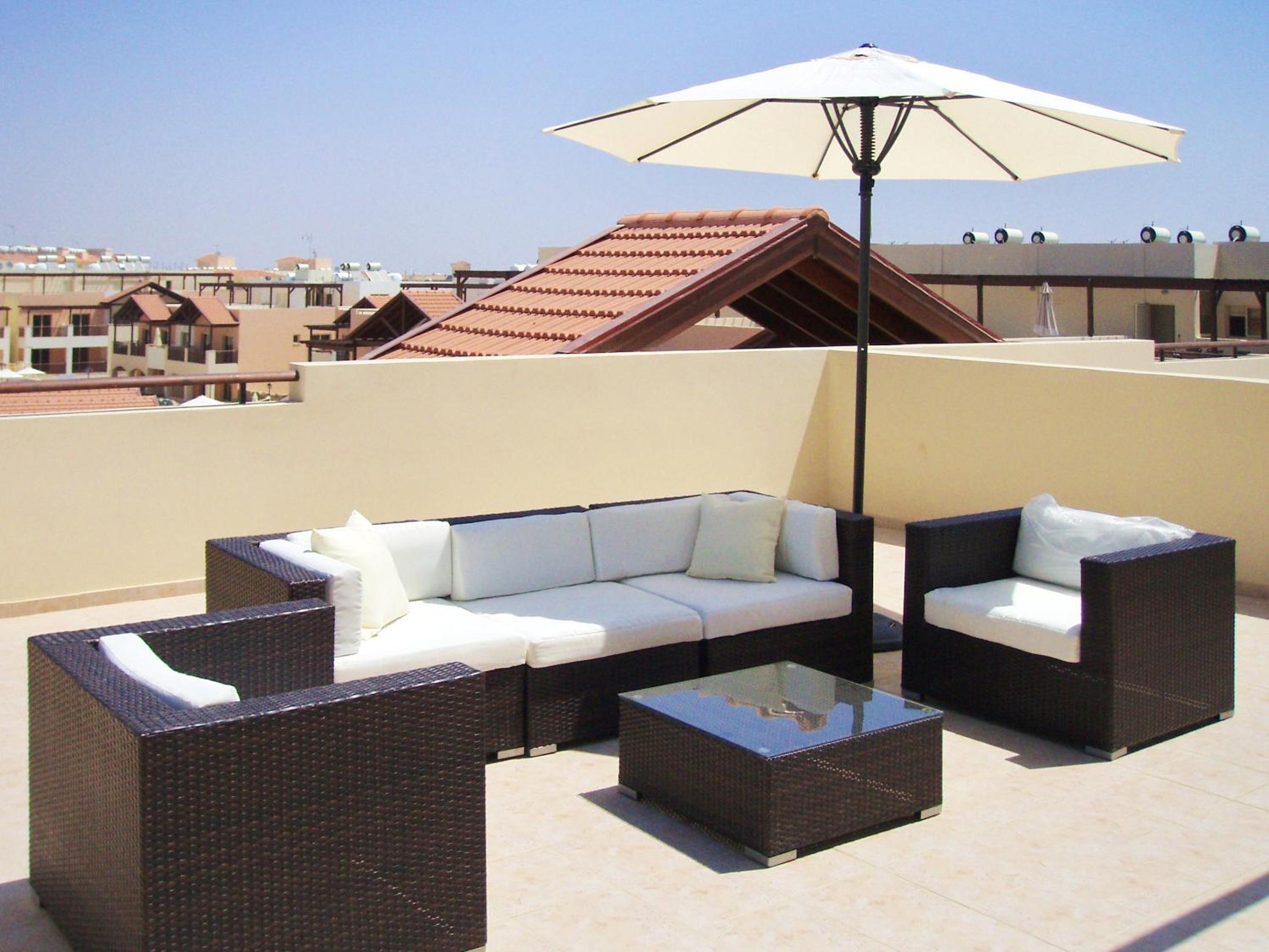 Comfortable Apartment in Larnaca with Shared Pool