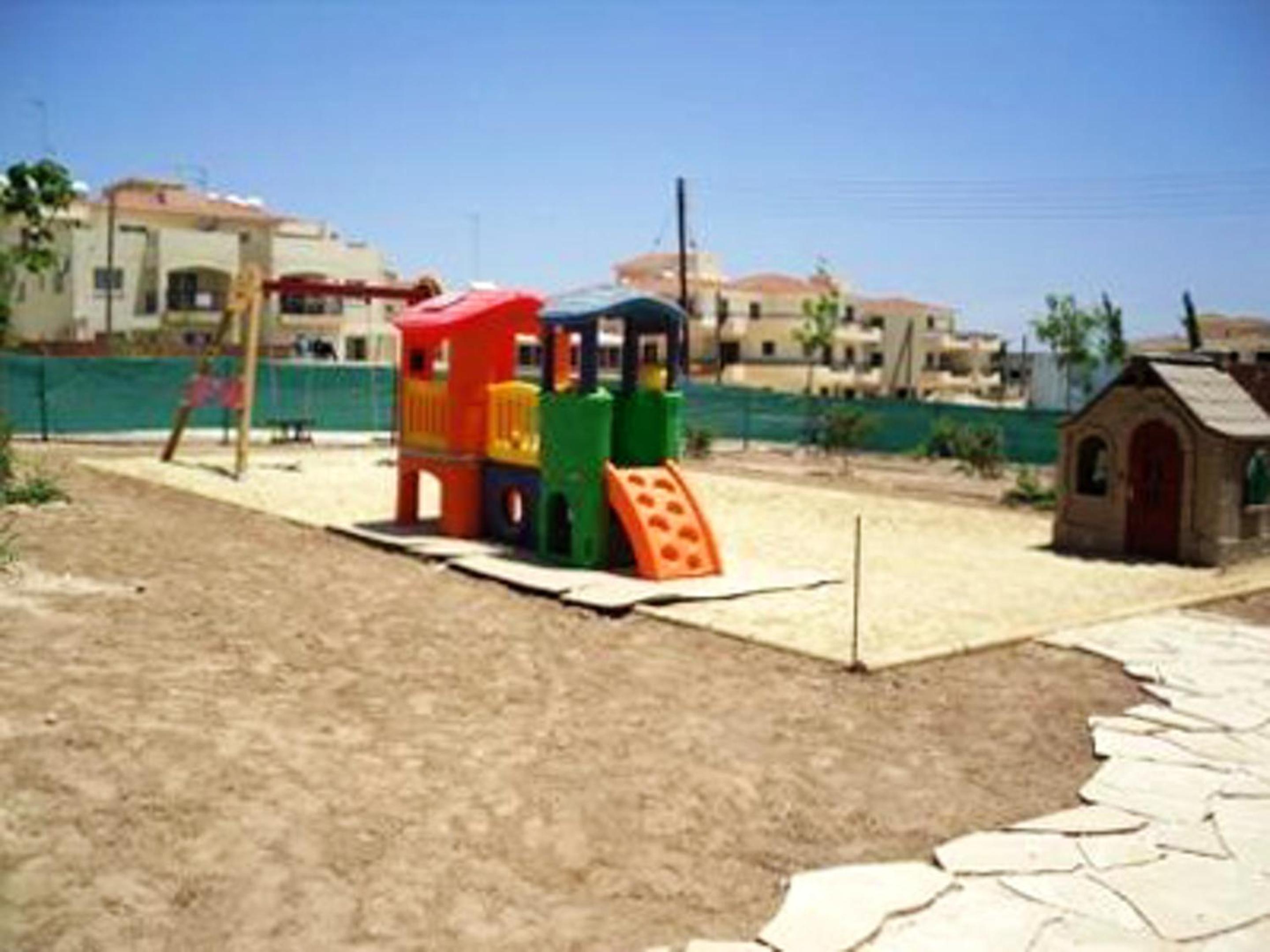 Comfortable Apartment in Larnaca with Shared Pool