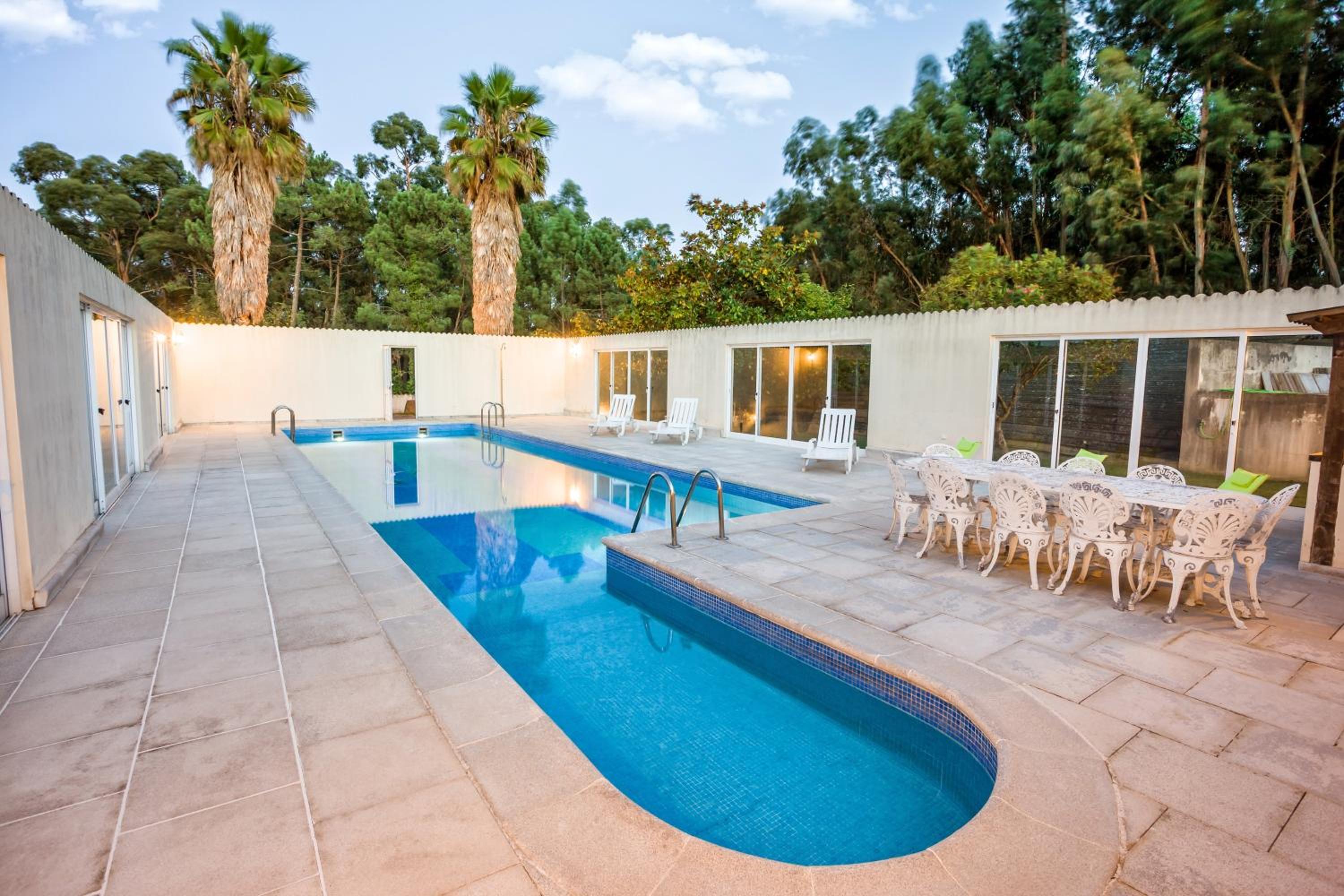 Majestic Manor in Valença with private pool