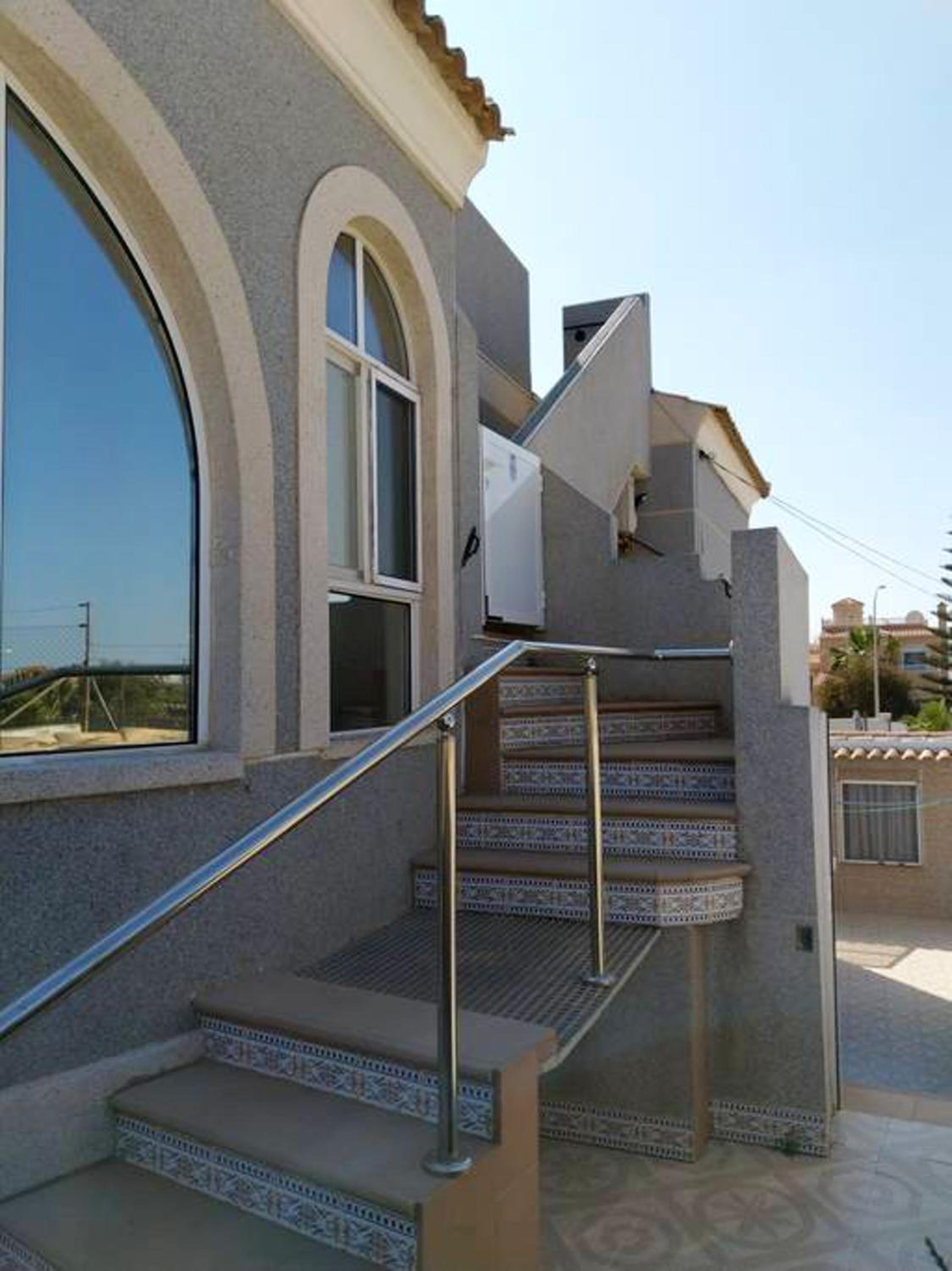 Cozy apartment in El Chaparral, 60 m², shared pool