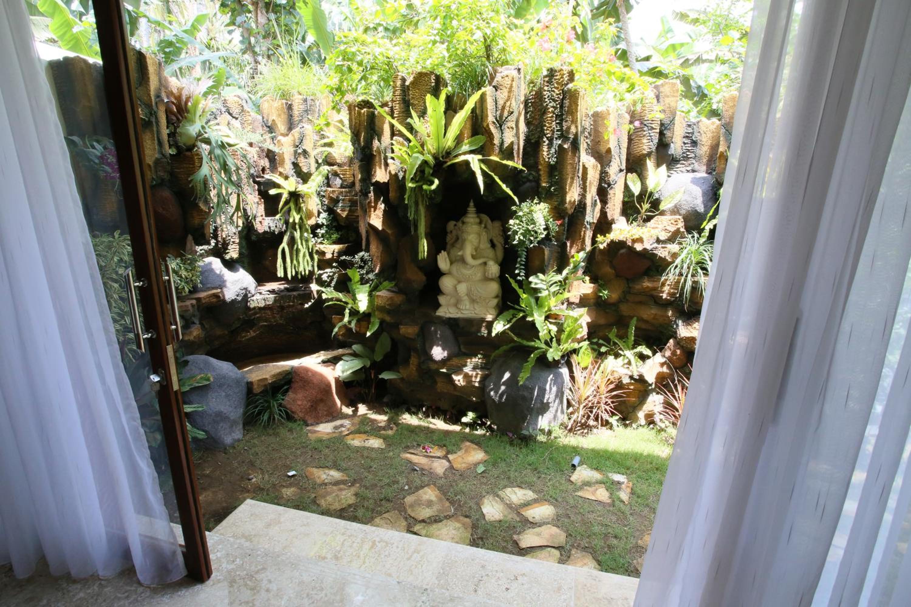 Photo 49