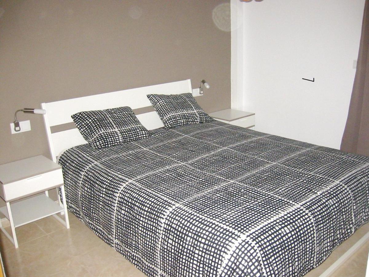 2 bedrooms appartement with shared pool garden and wifi at Alicante 2 km away from the beach photo 4