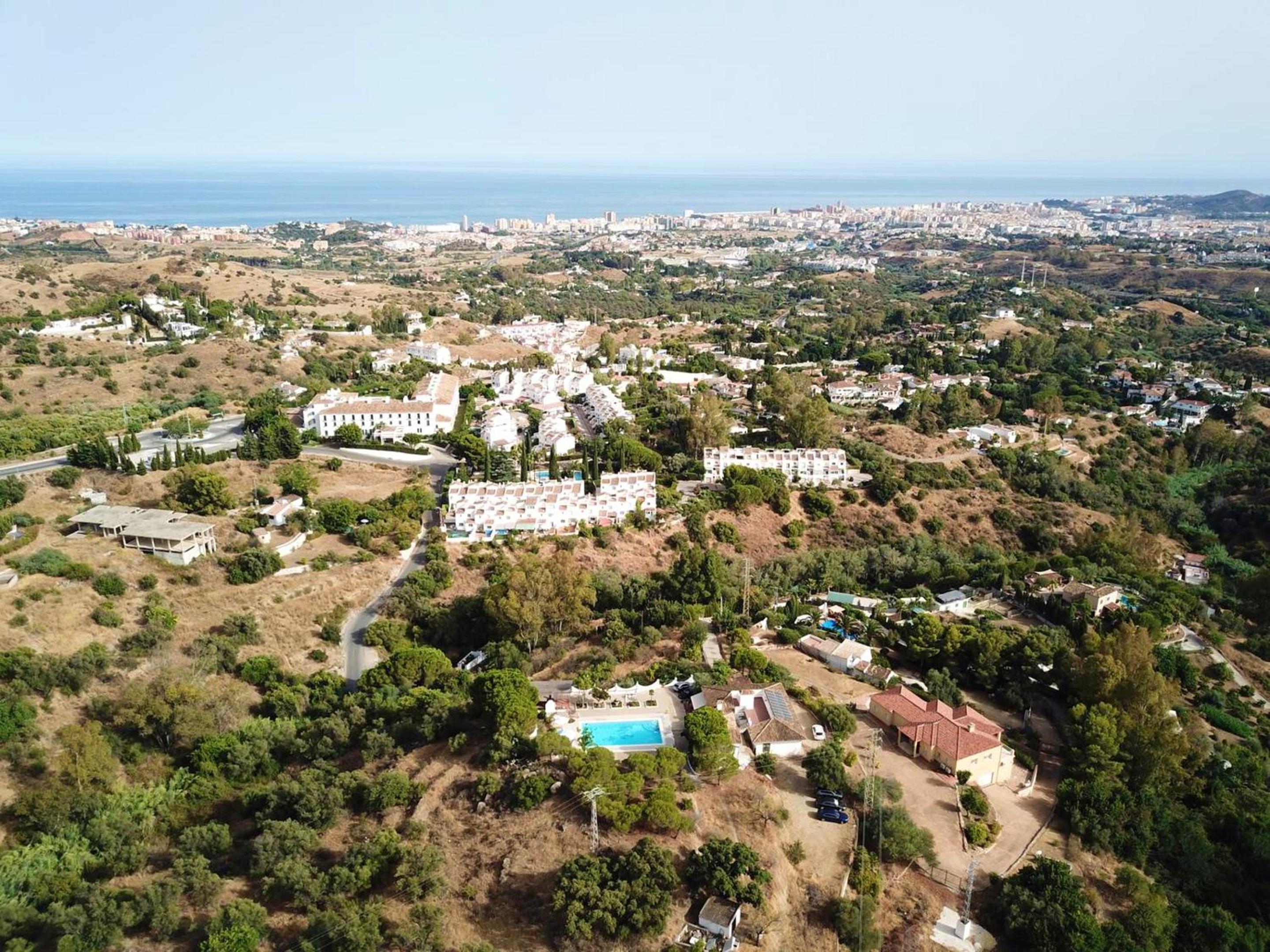 Exceptional villa in Mijas with private pool, sea view