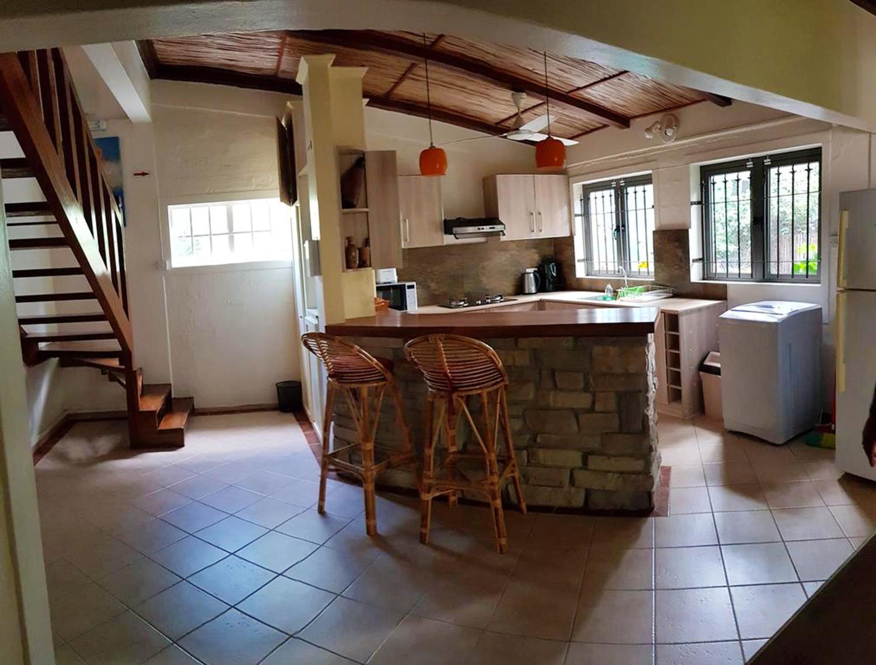 Cosy House in Blue Bay with Private Parking and Terrace view 5