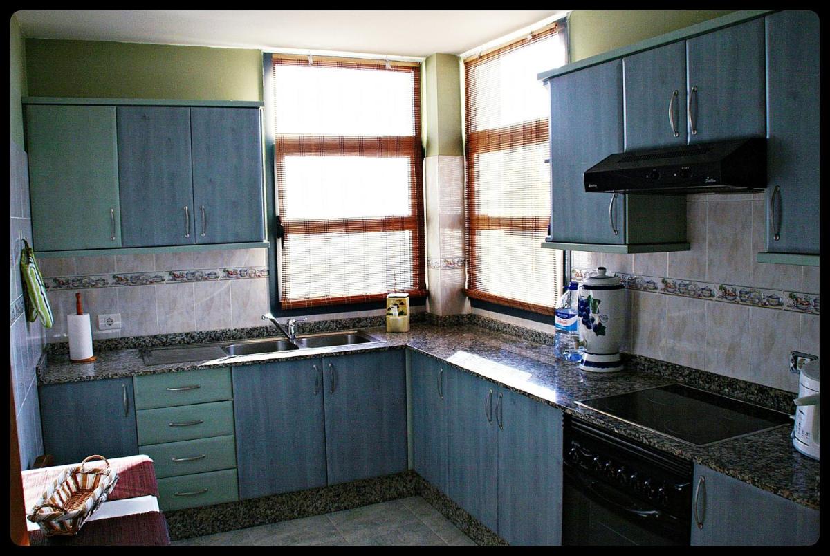 2 bedrooms appartement with city view furnished terrace and wifi at Los Llanos 6 km away from the beach view 4