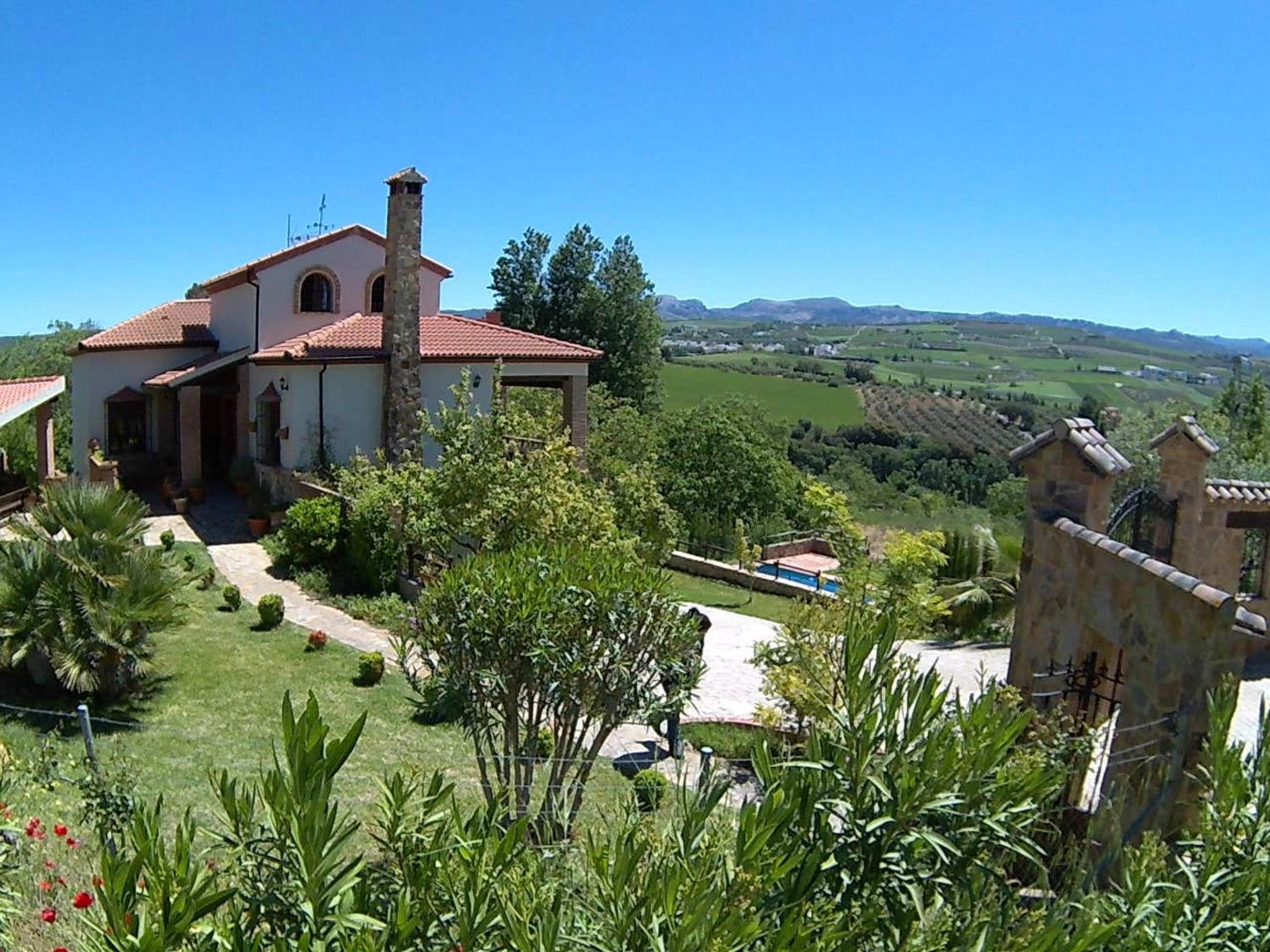 Charming Villa in Ronda with Pool view 2
