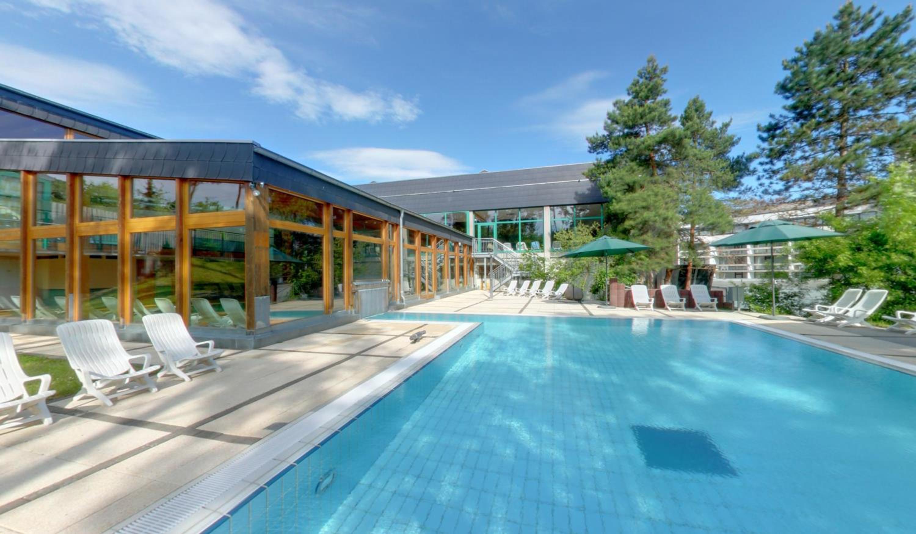 Hotel Sonnenhugel - Property Image 1