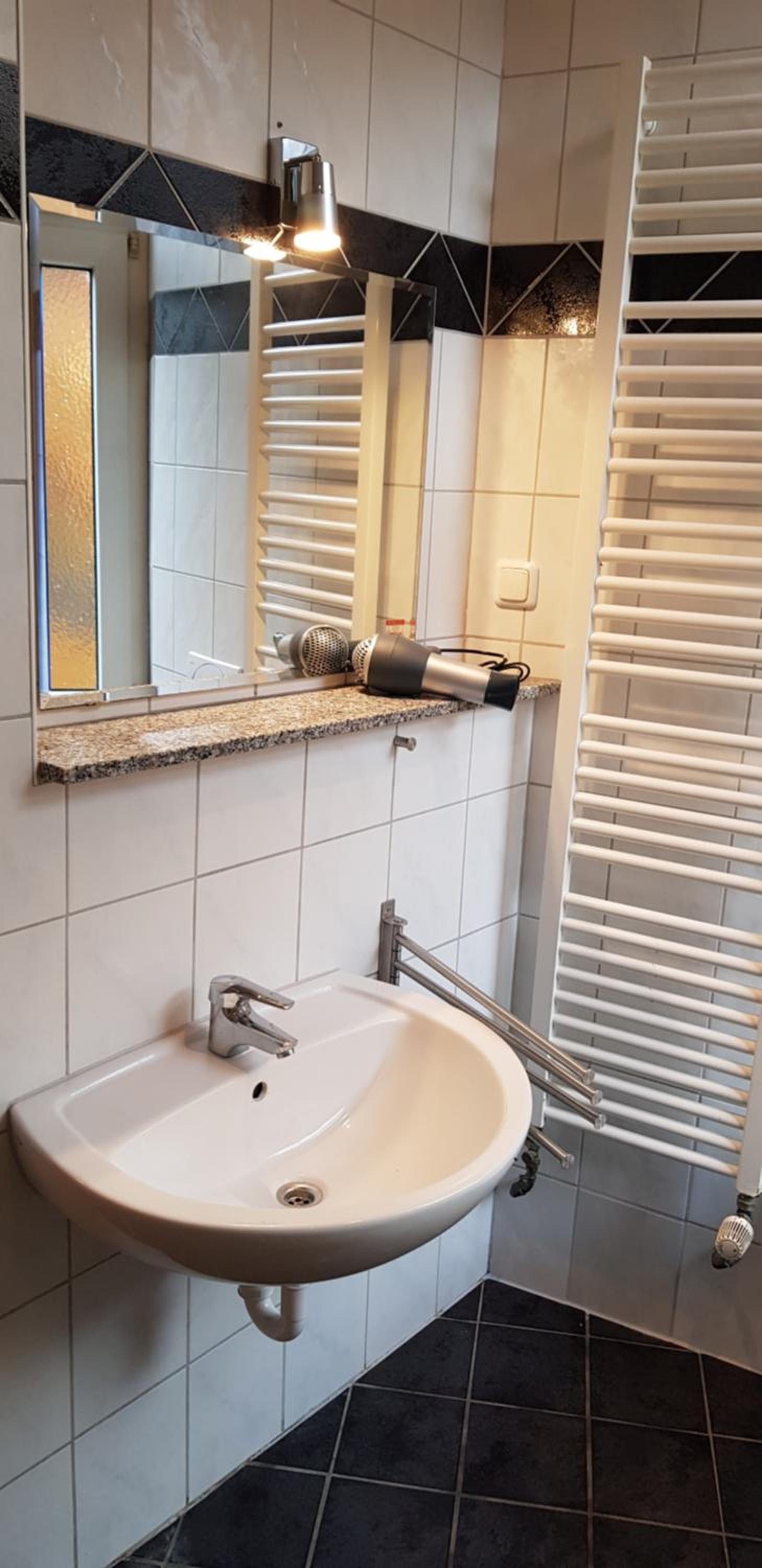 ELENA flat Lavendel Duisburg Zentrum