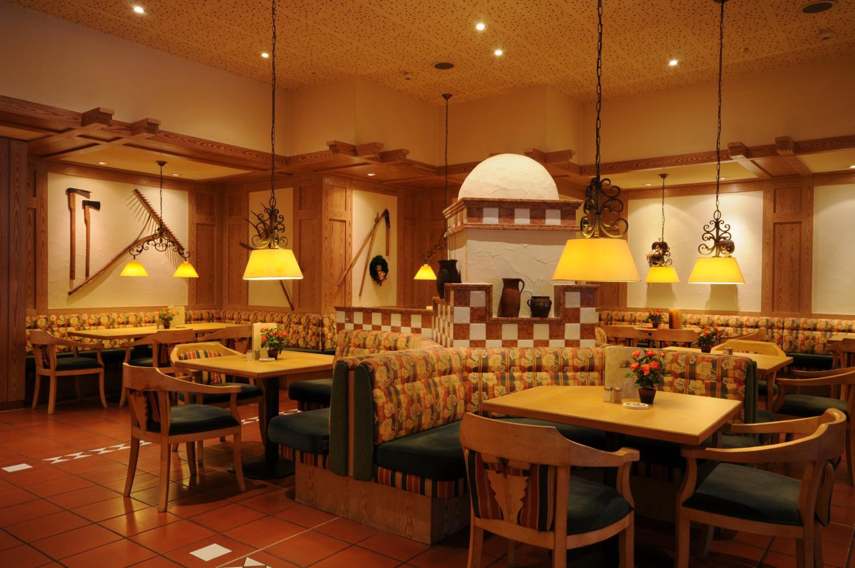 Hotel Sonnenhugel - Property Image 18