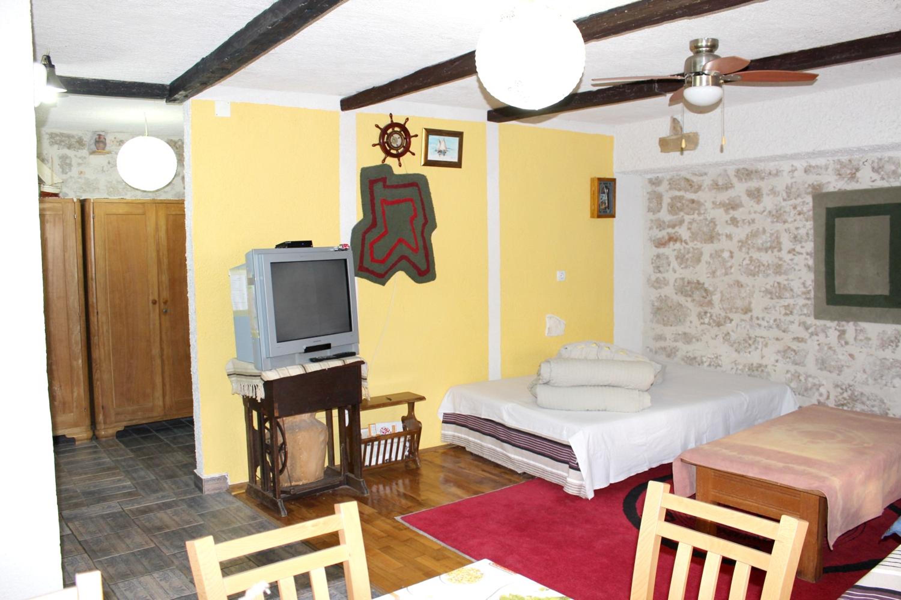 Comfortable Apartment in Betina, terrace, 55 m², air-conditioned view 4