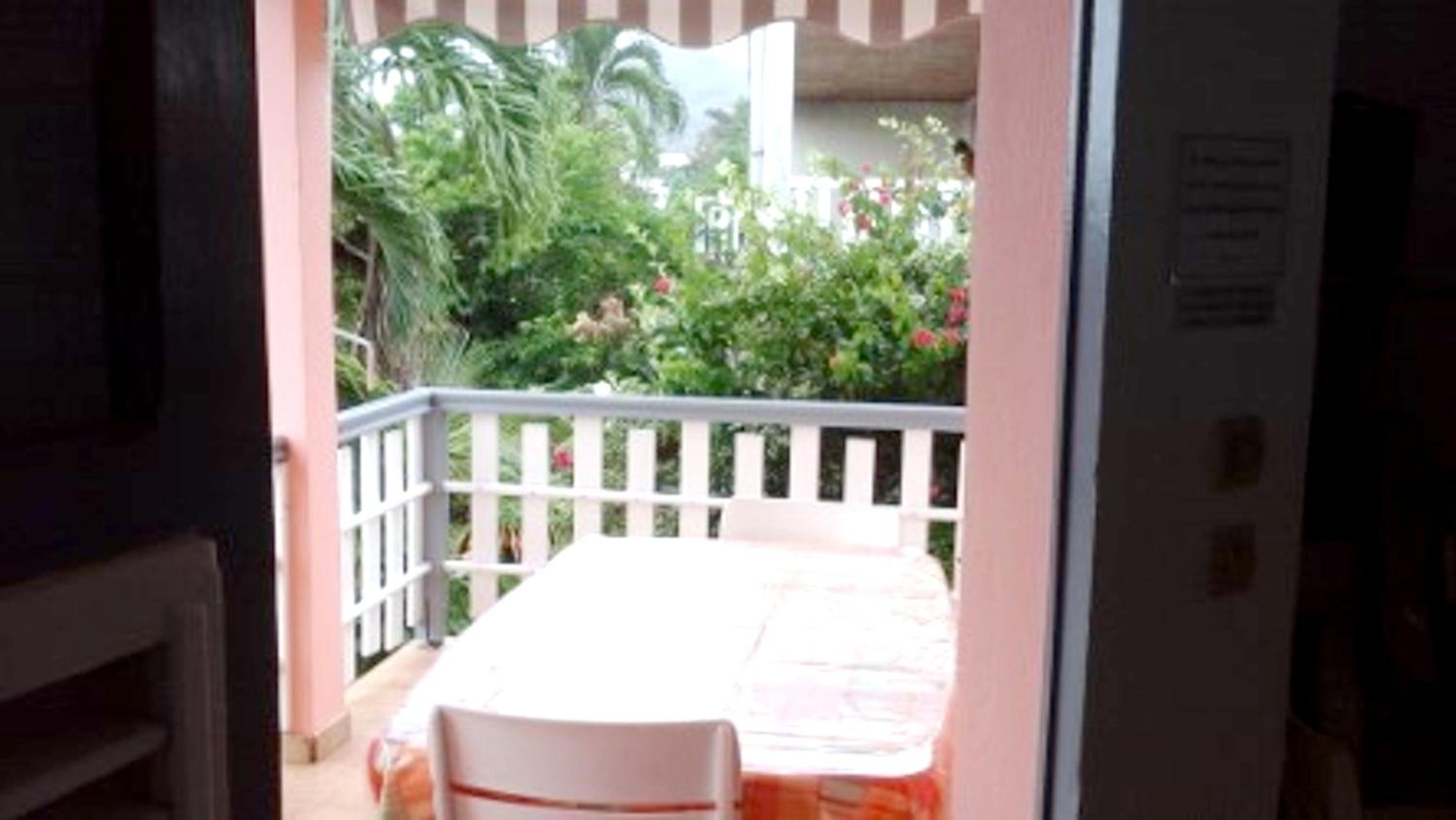 Appartement cosy avec vue sur le jardin à Sainte Anne, 30 m² view 3
