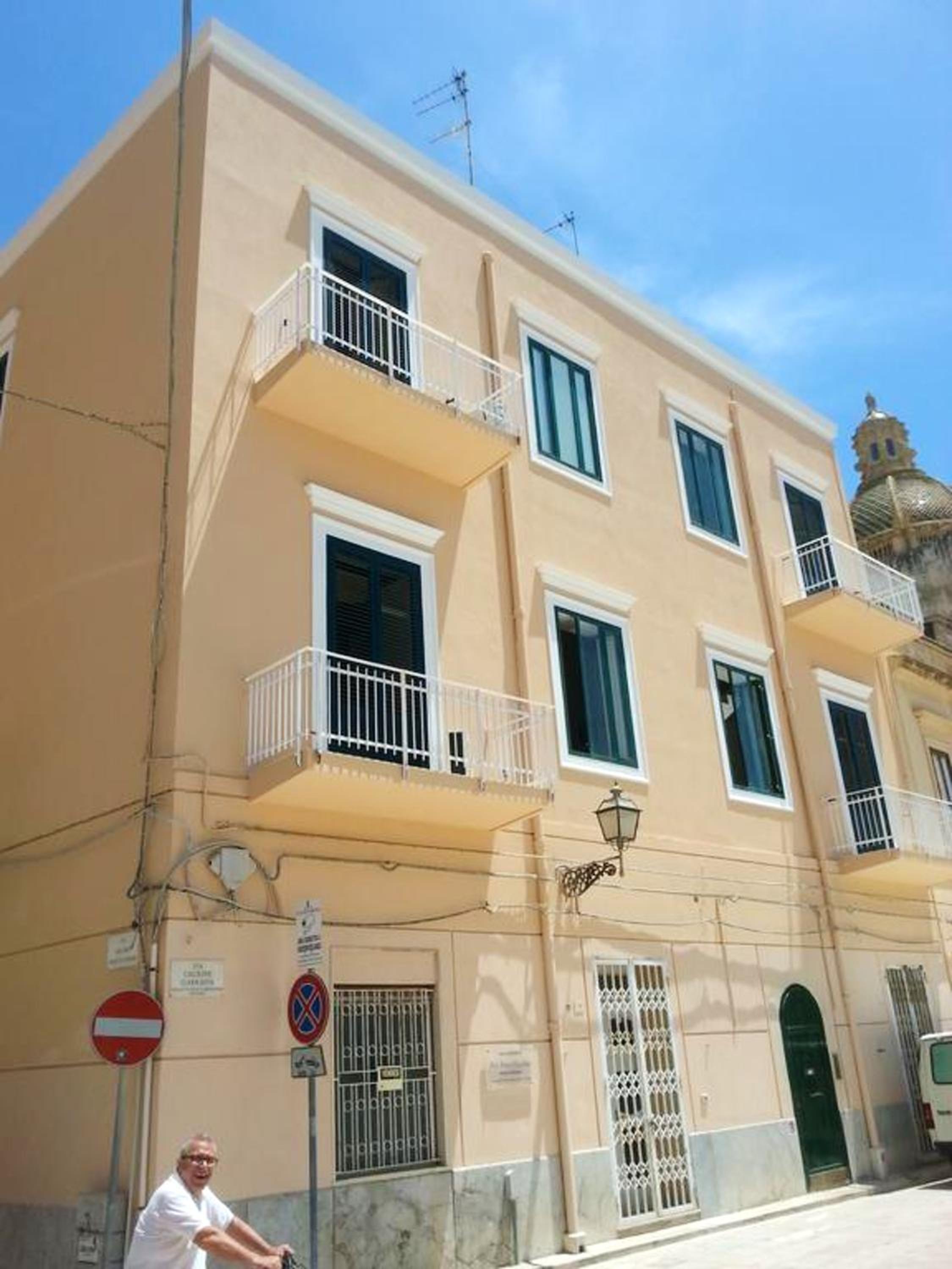 Charming Apartment Marsala + Balcony photo 3