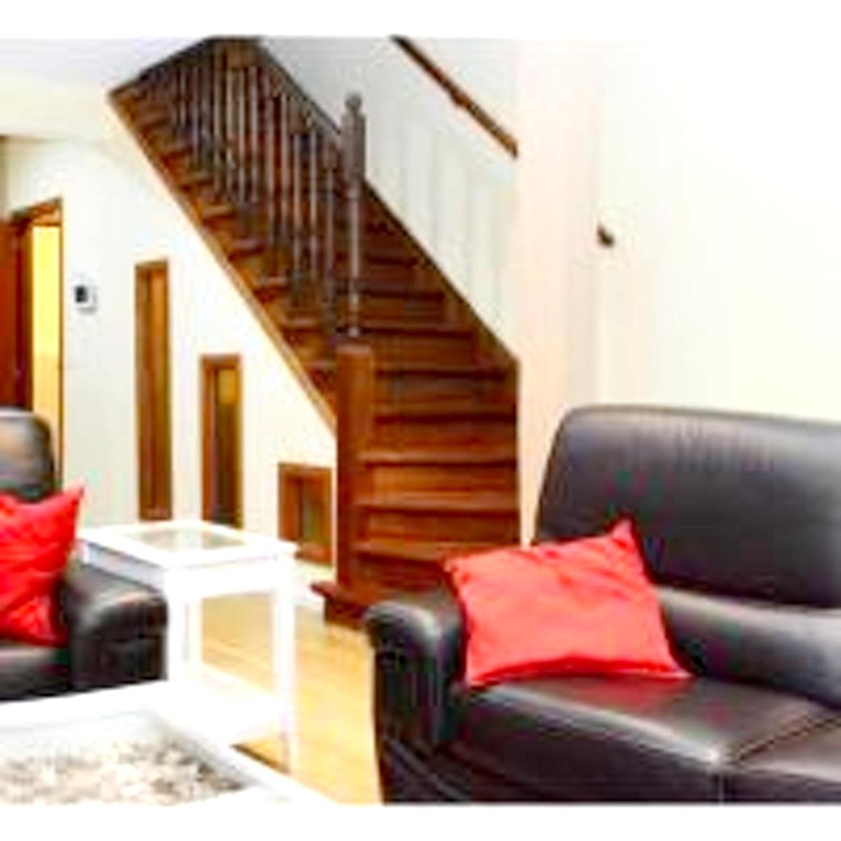 3 bedrooms house with city view and wifi at Jette view 4